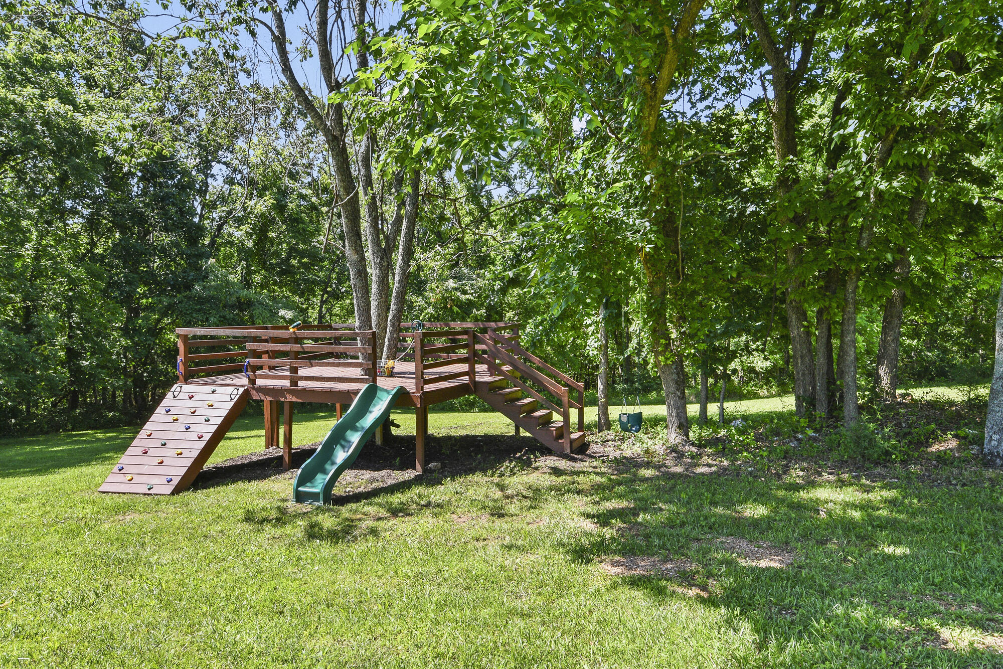 358 Thornbrooke Drive Property Photo 68