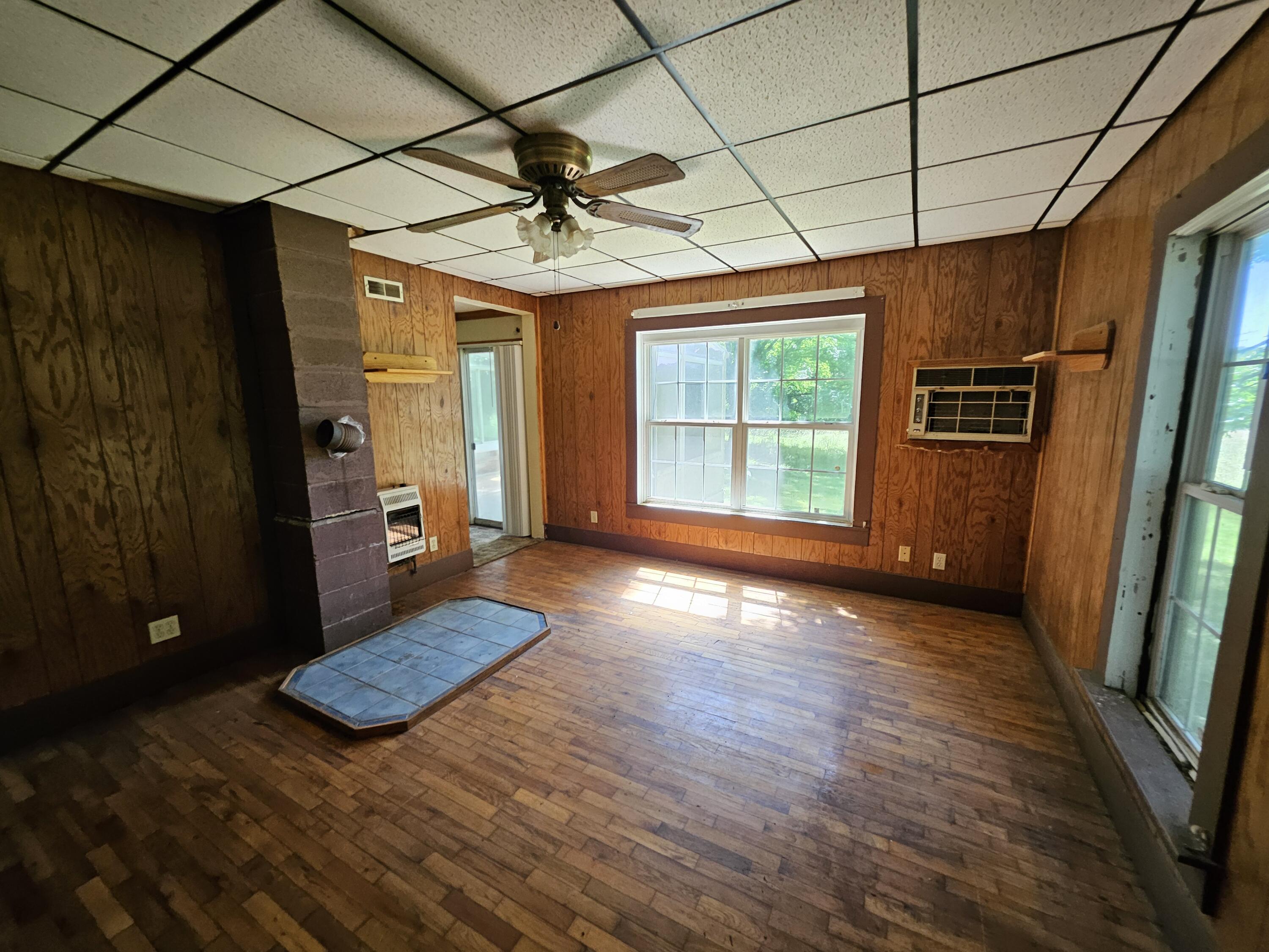 60326726 Property Photo 2