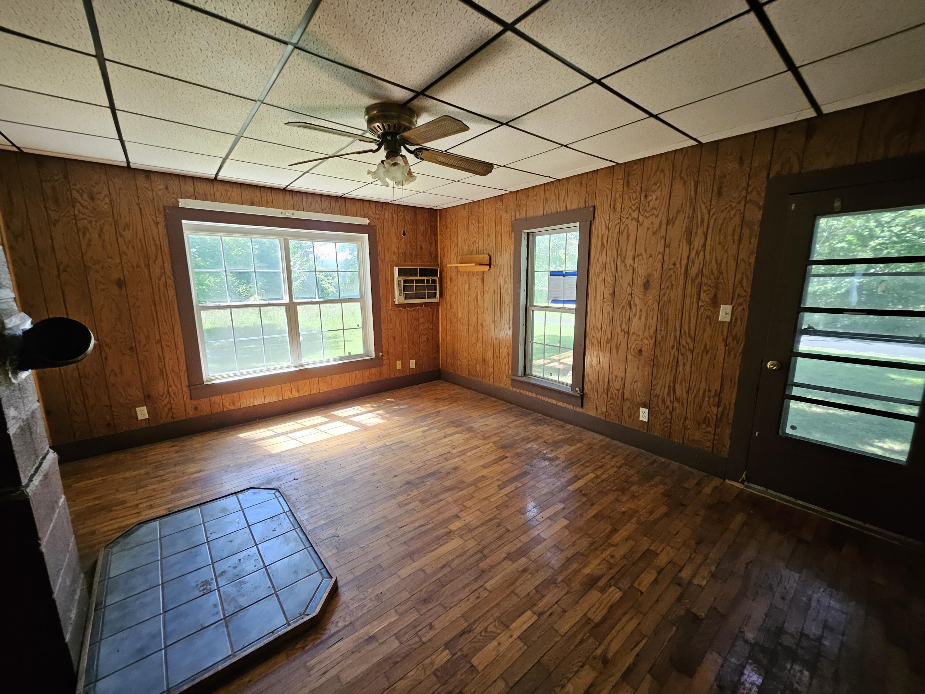 60326726 Property Photo 3