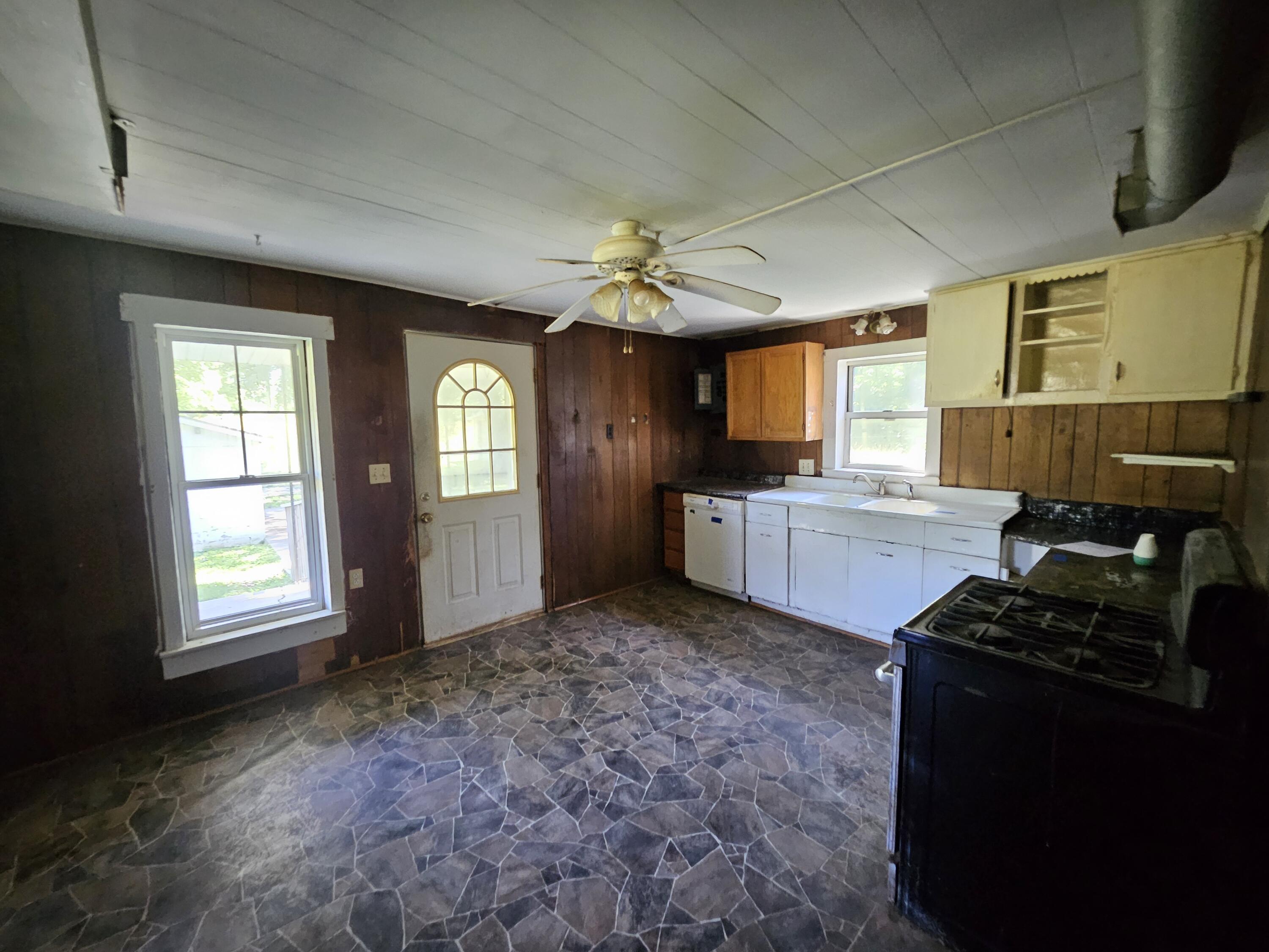 60326726 Property Photo 5