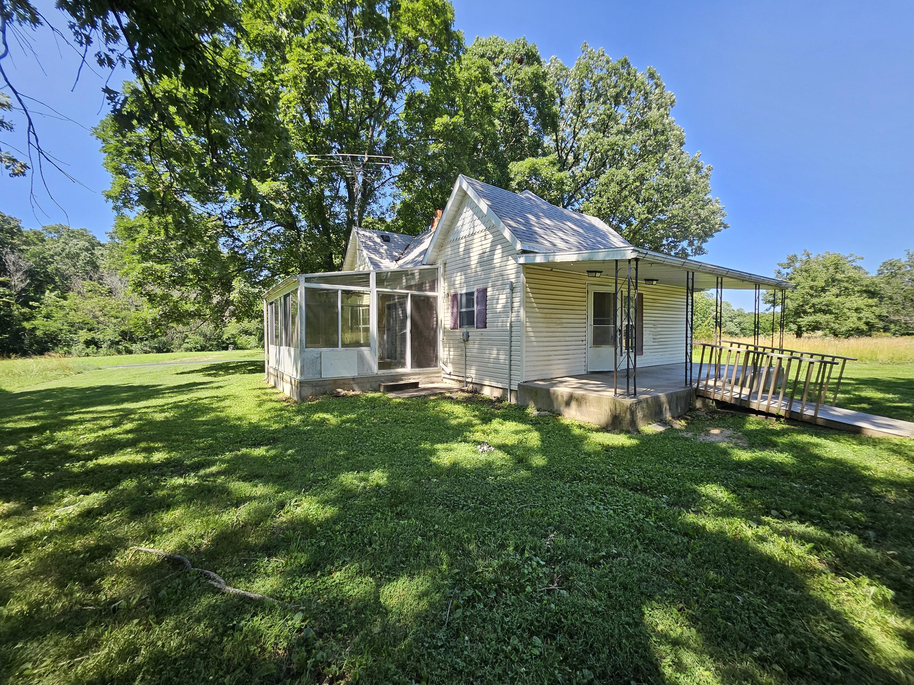 60326726 Property Photo 23