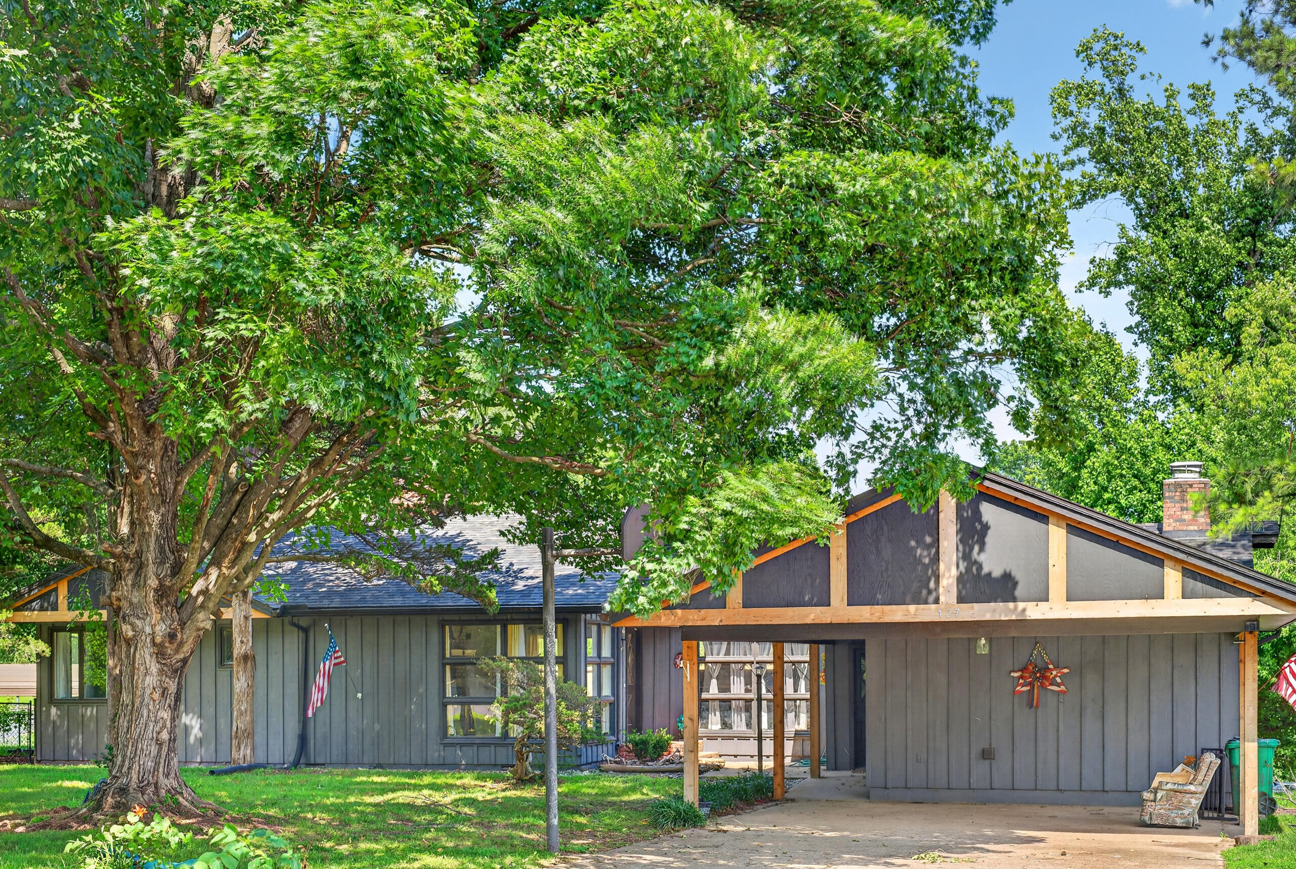 127 Sunset Heights Road Property Photo 2
