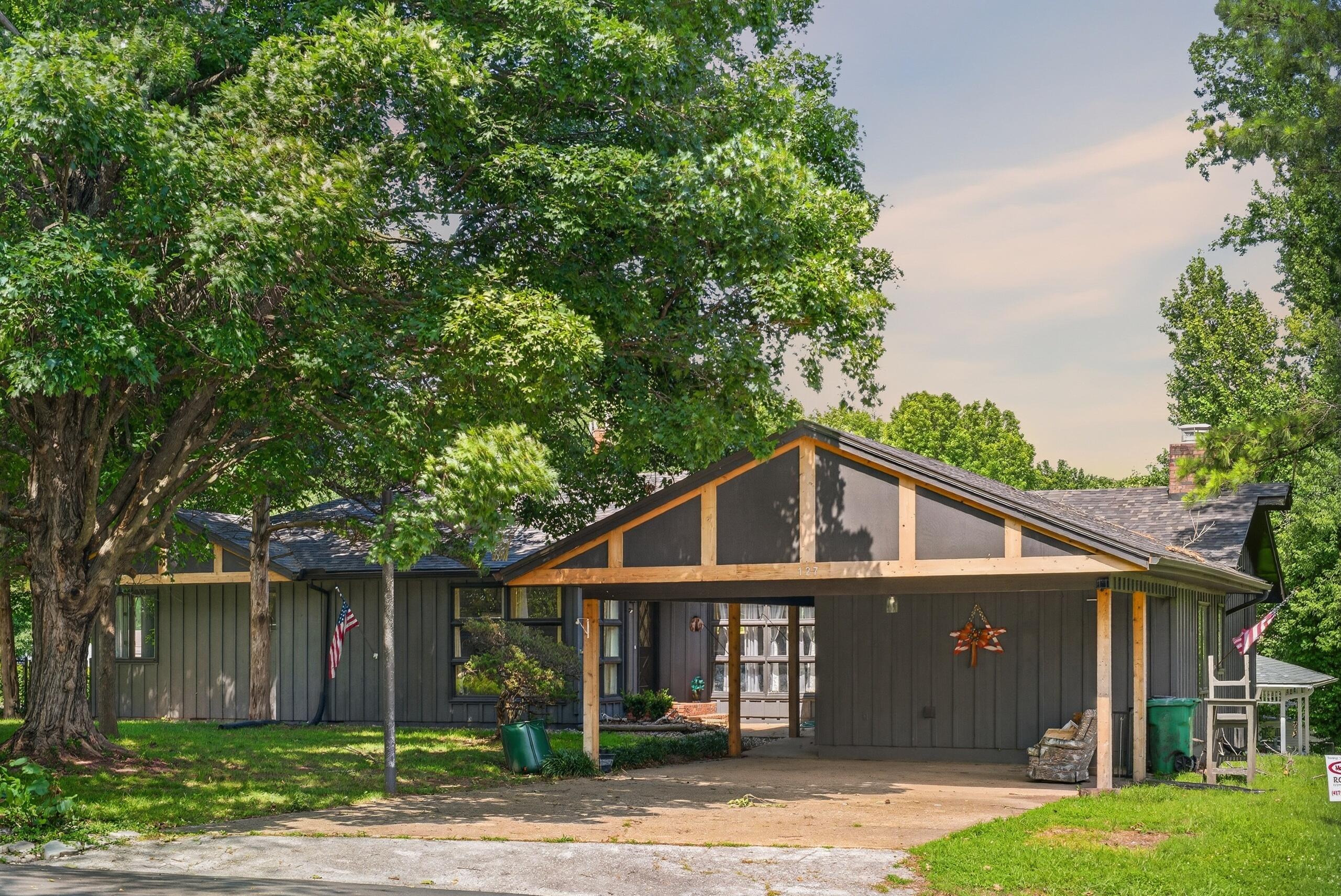 127 Sunset Heights Road Property Photo 3