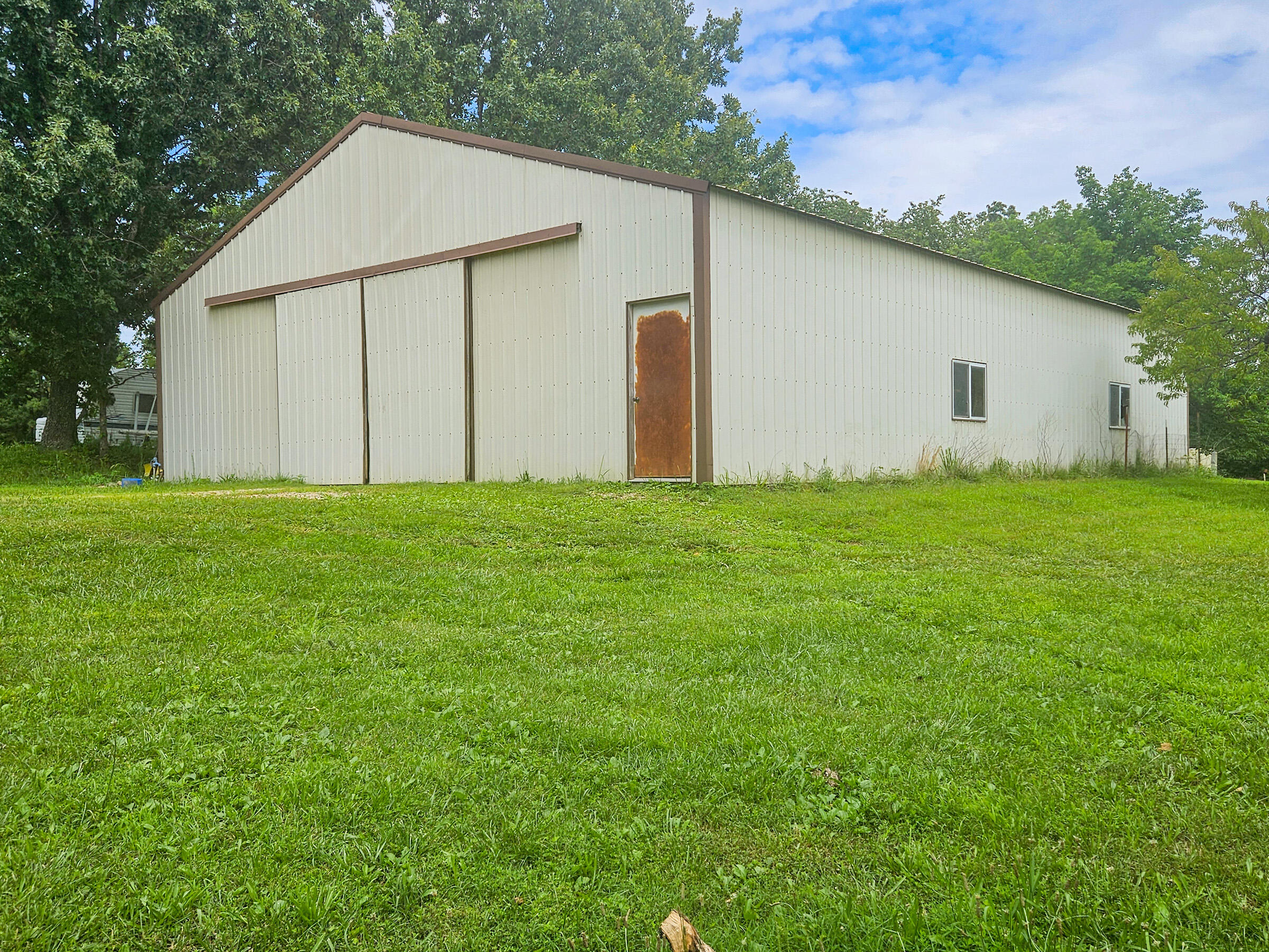 5554 County Road 3380 Property Photo 5