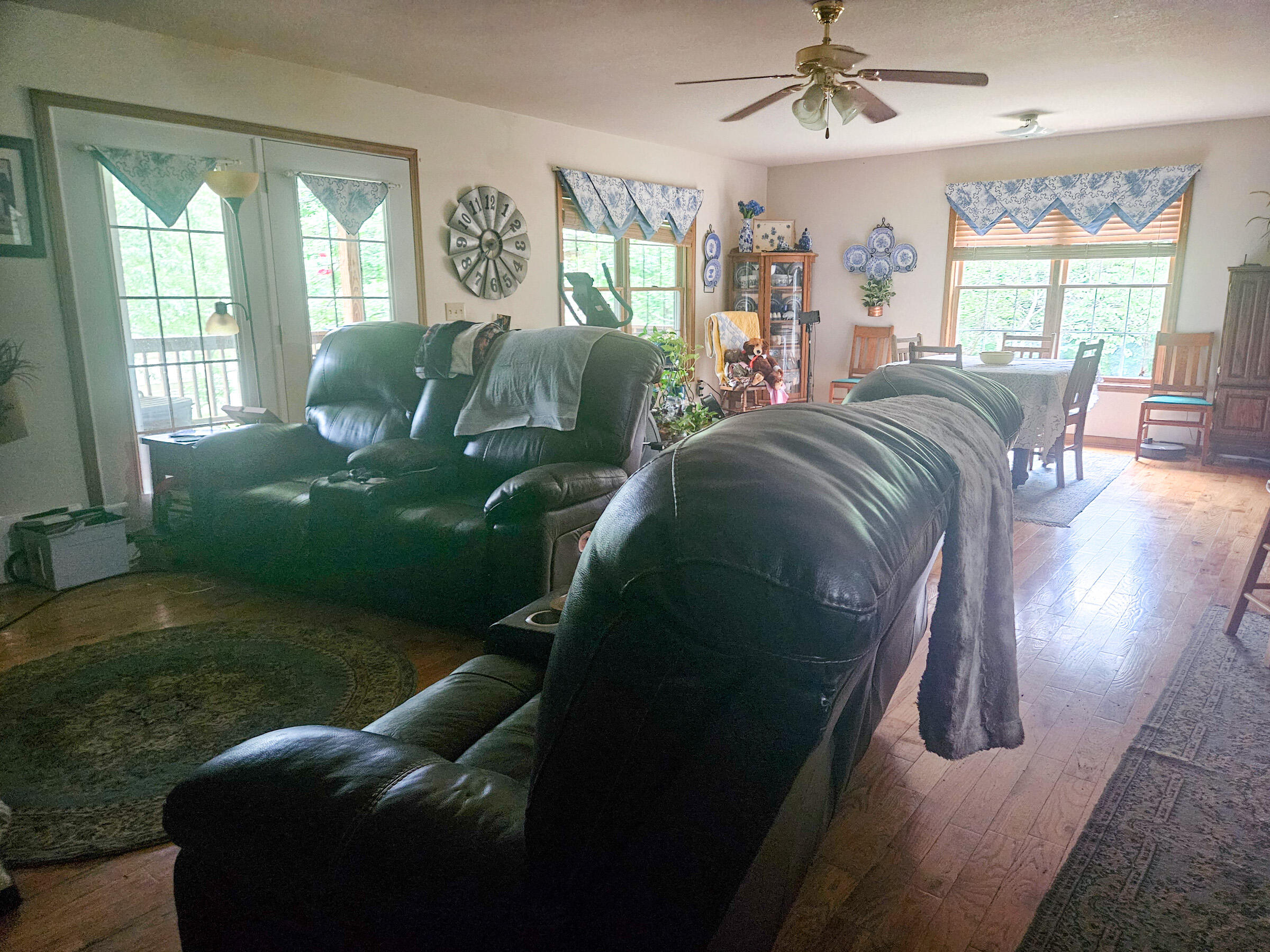 5554 County Road 3380 Property Photo 10
