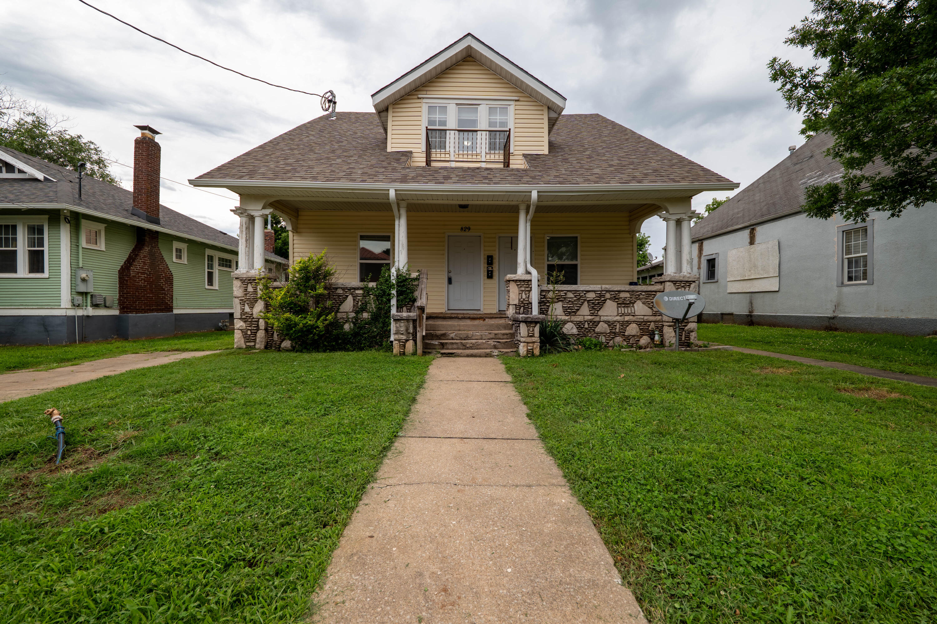 829 West Pershing Street Property Photo 1