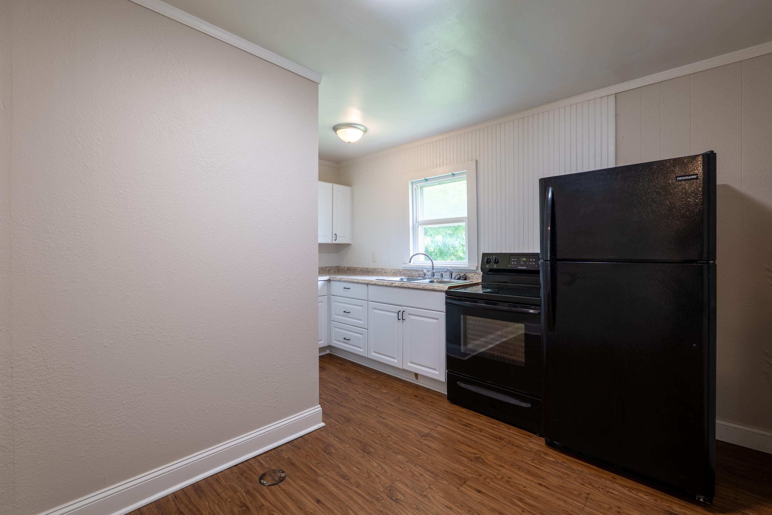 829 West Pershing Street Property Photo 8