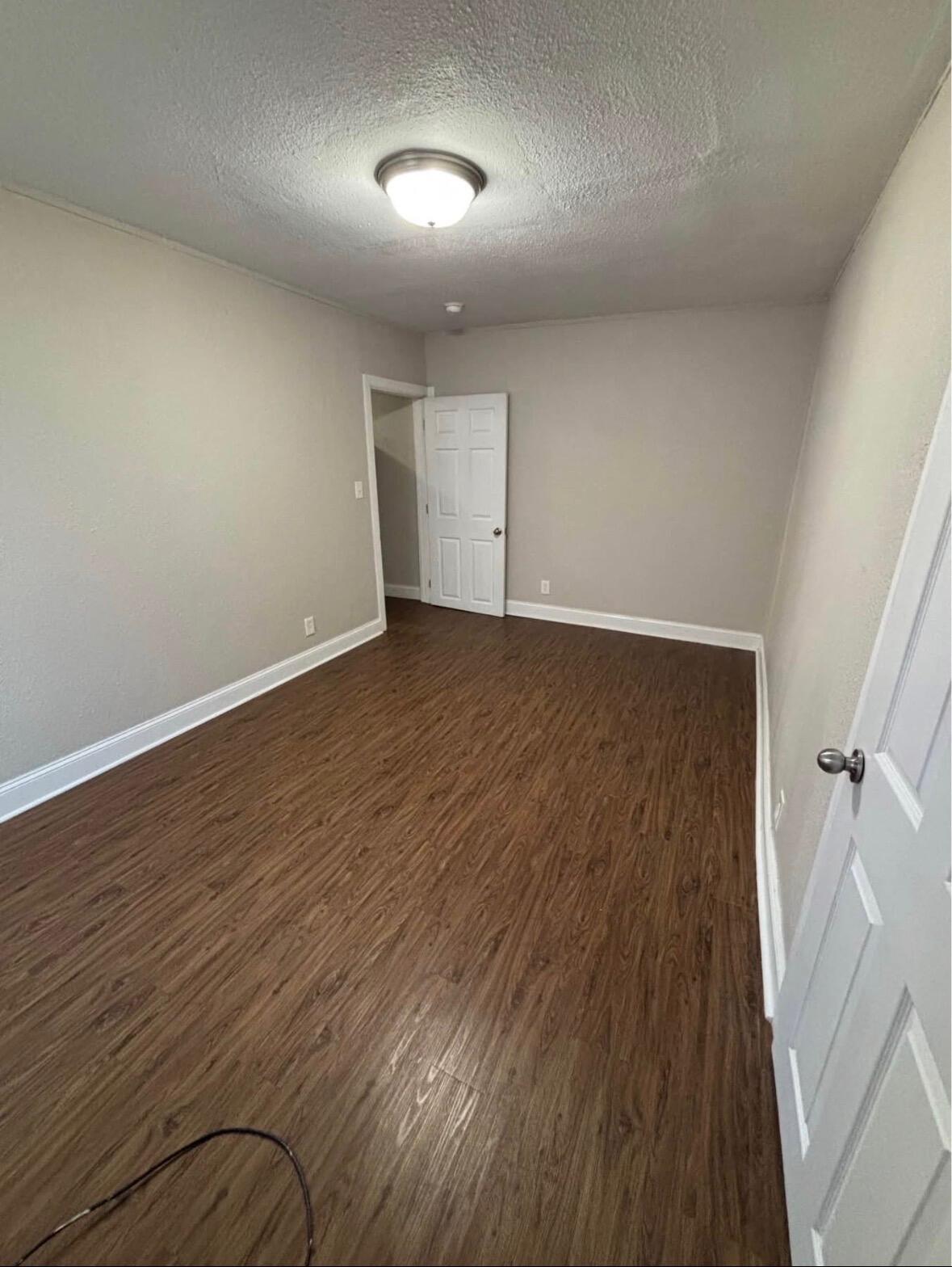 829 West Pershing Street Property Photo 18