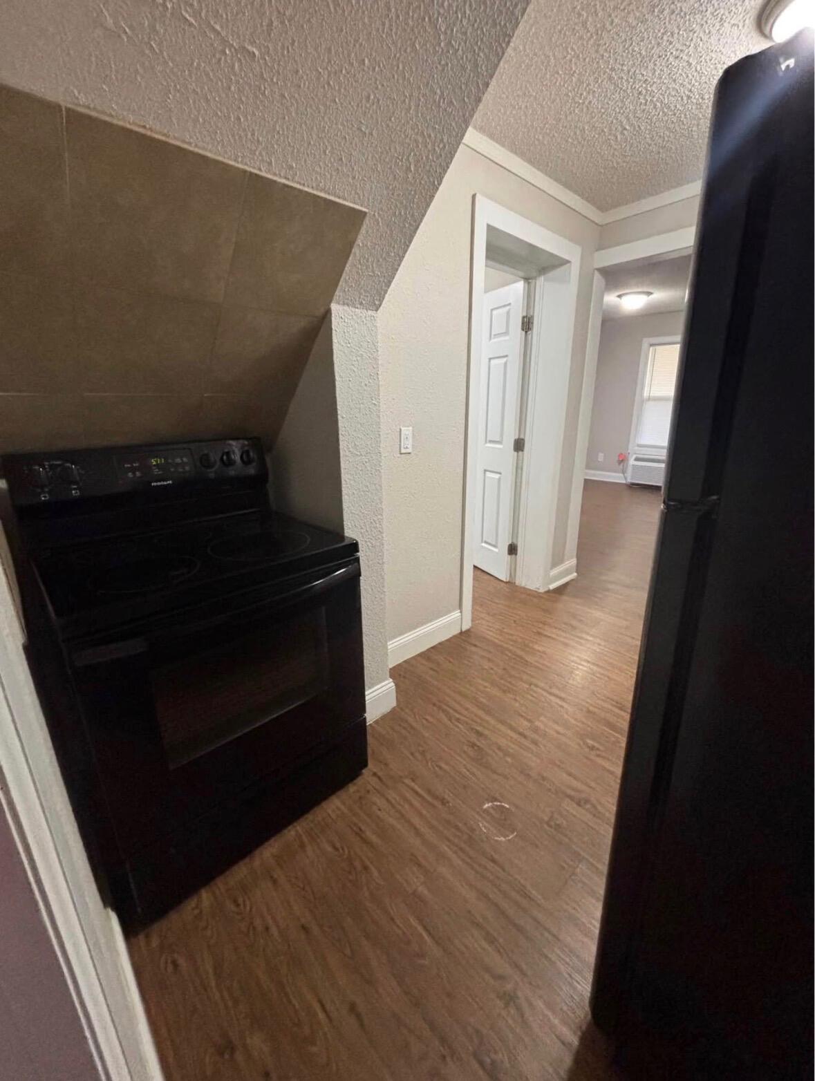 829 West Pershing Street Property Photo 22