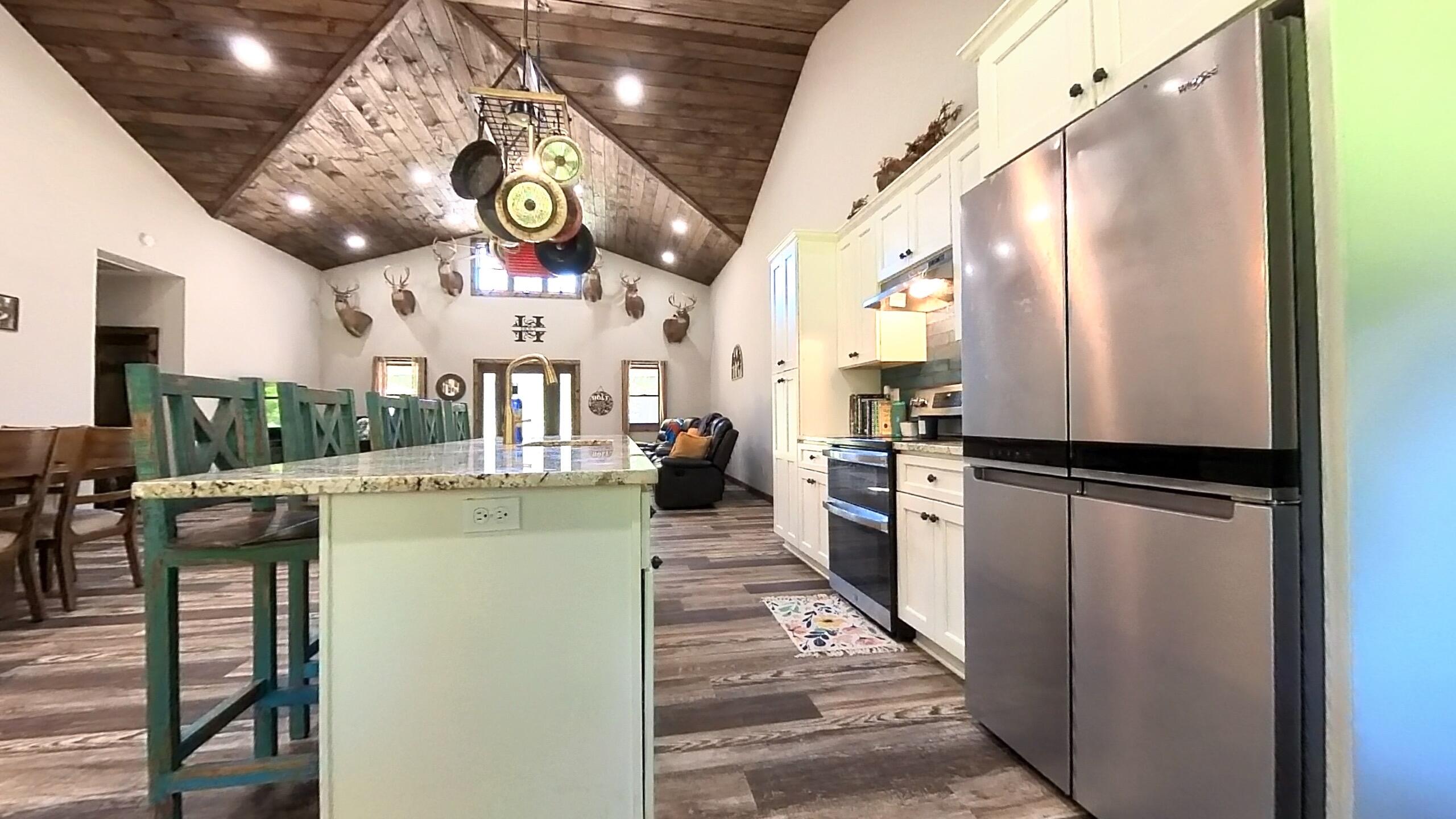60326767 Property Photo 25