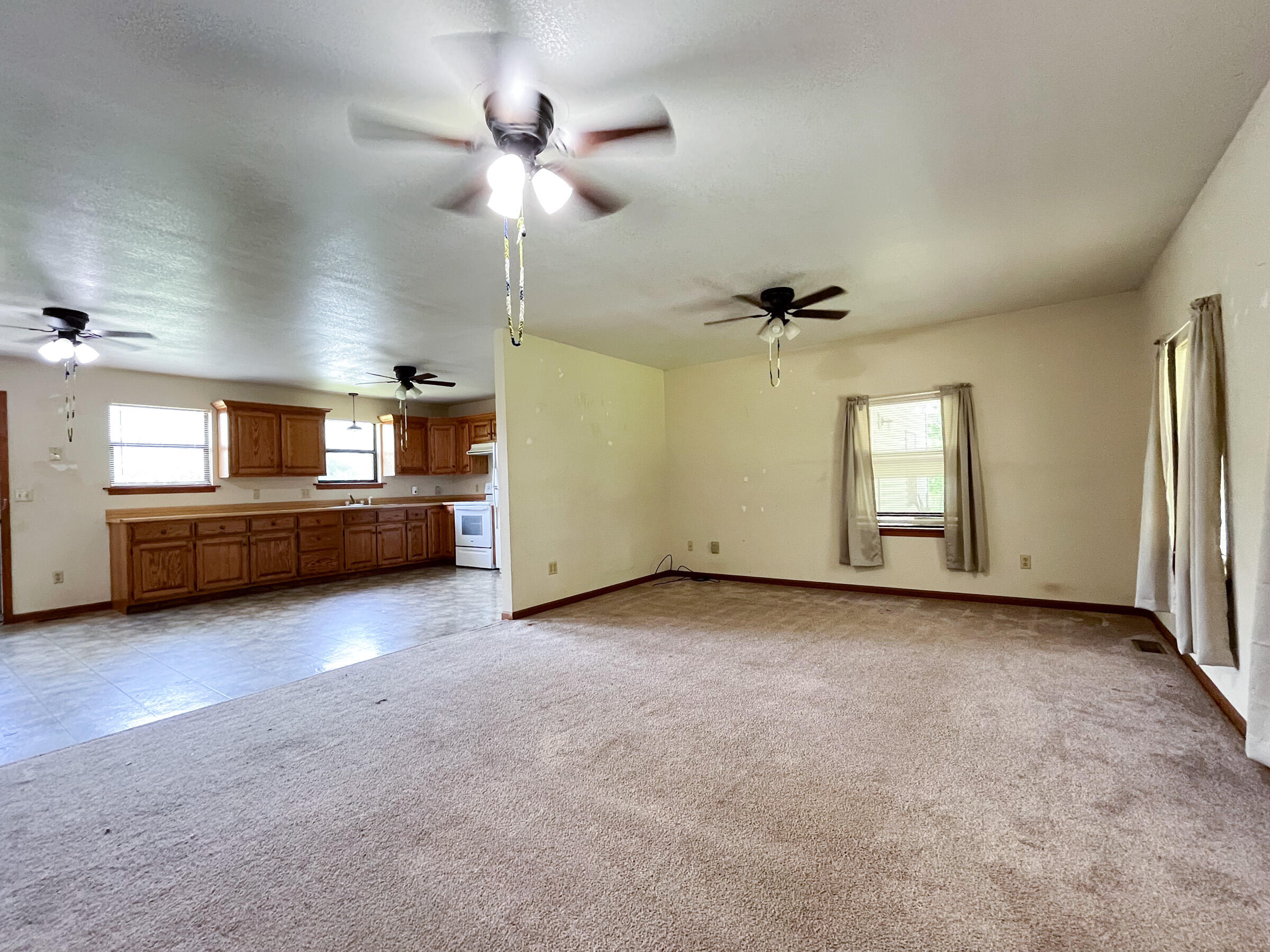 6825 U.s. Highway 160 Property Photo 5