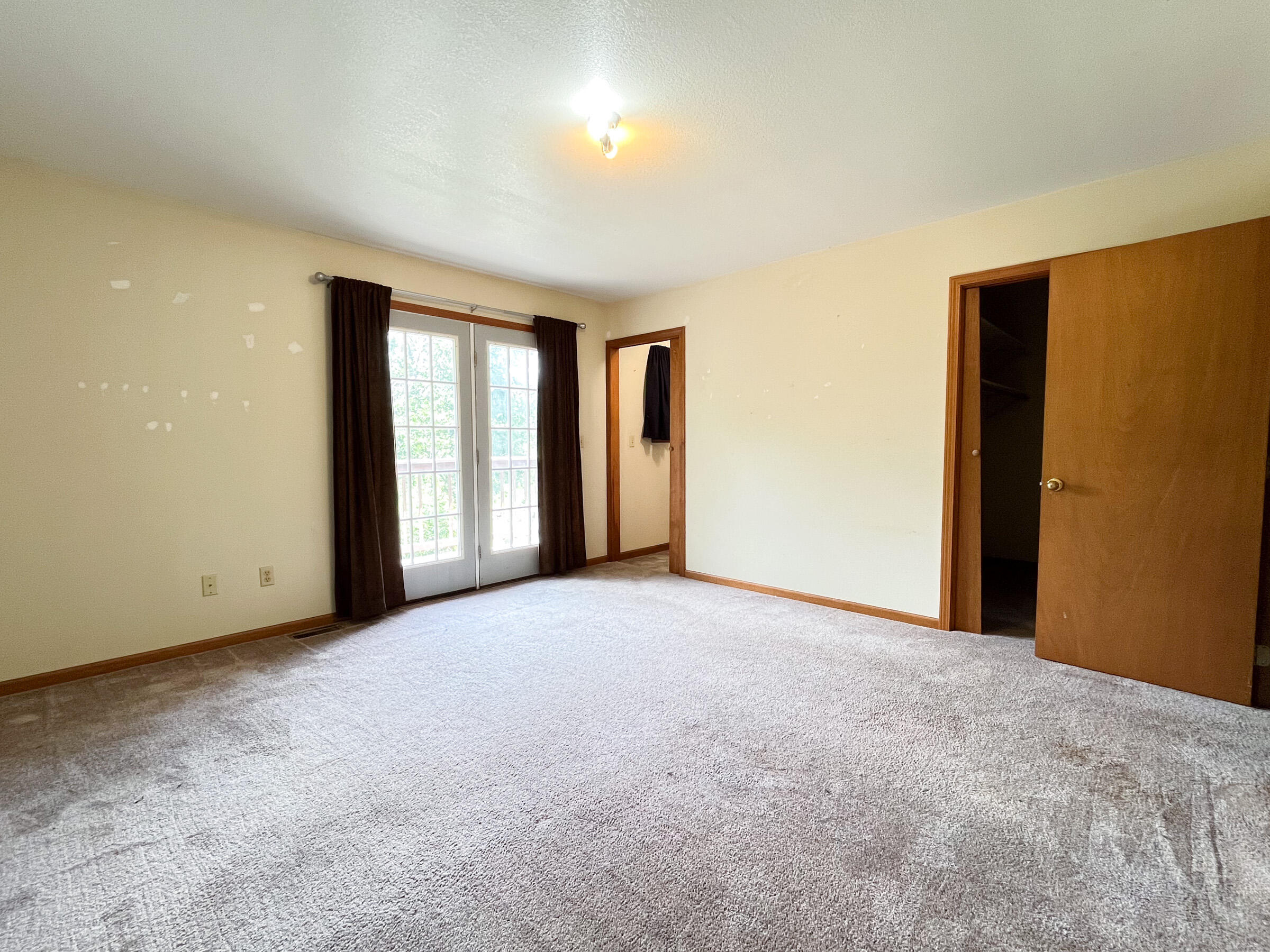 6825 U.s. Highway 160 Property Photo 8