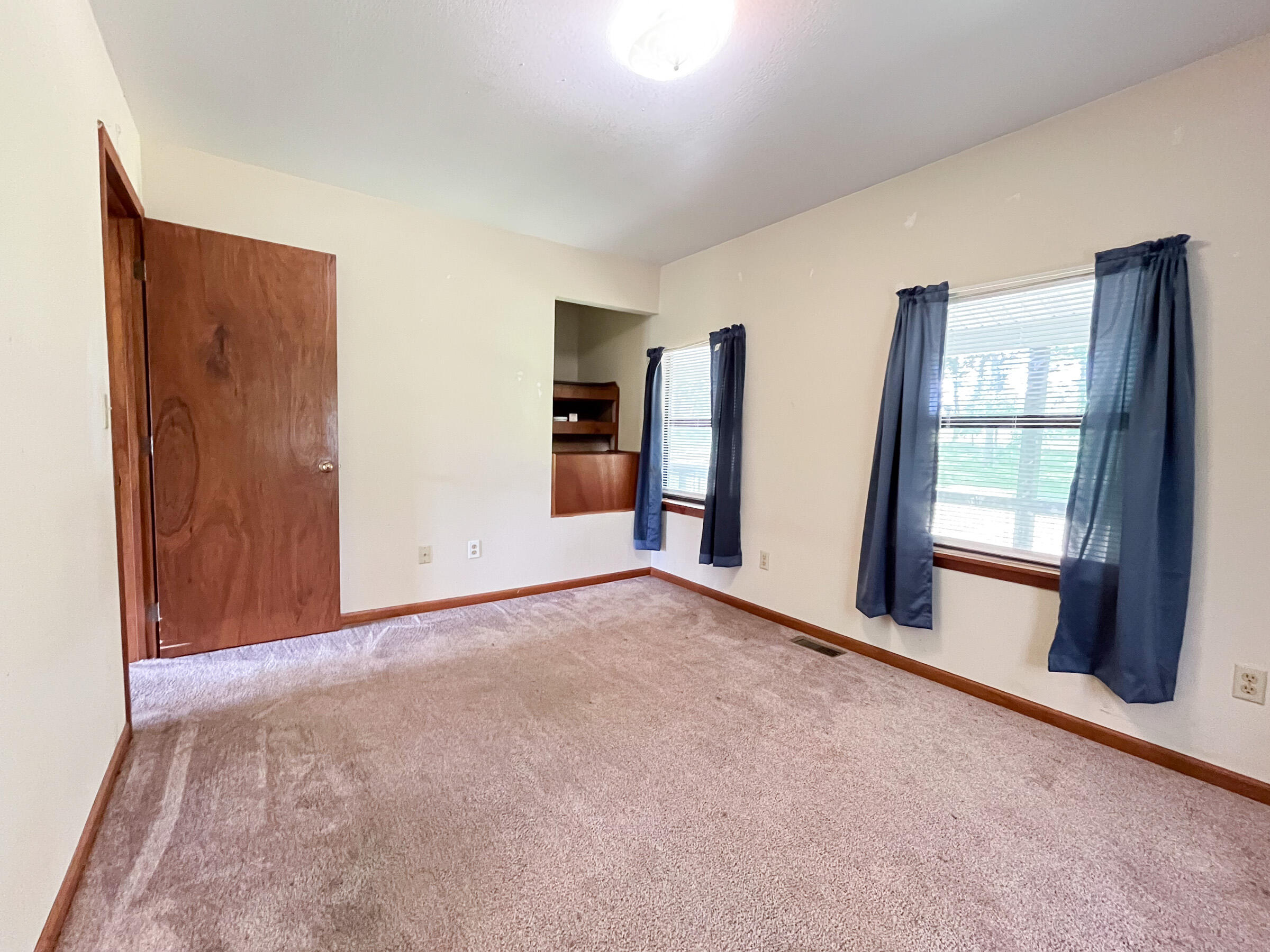 6825 U.s. Highway 160 Property Photo 12