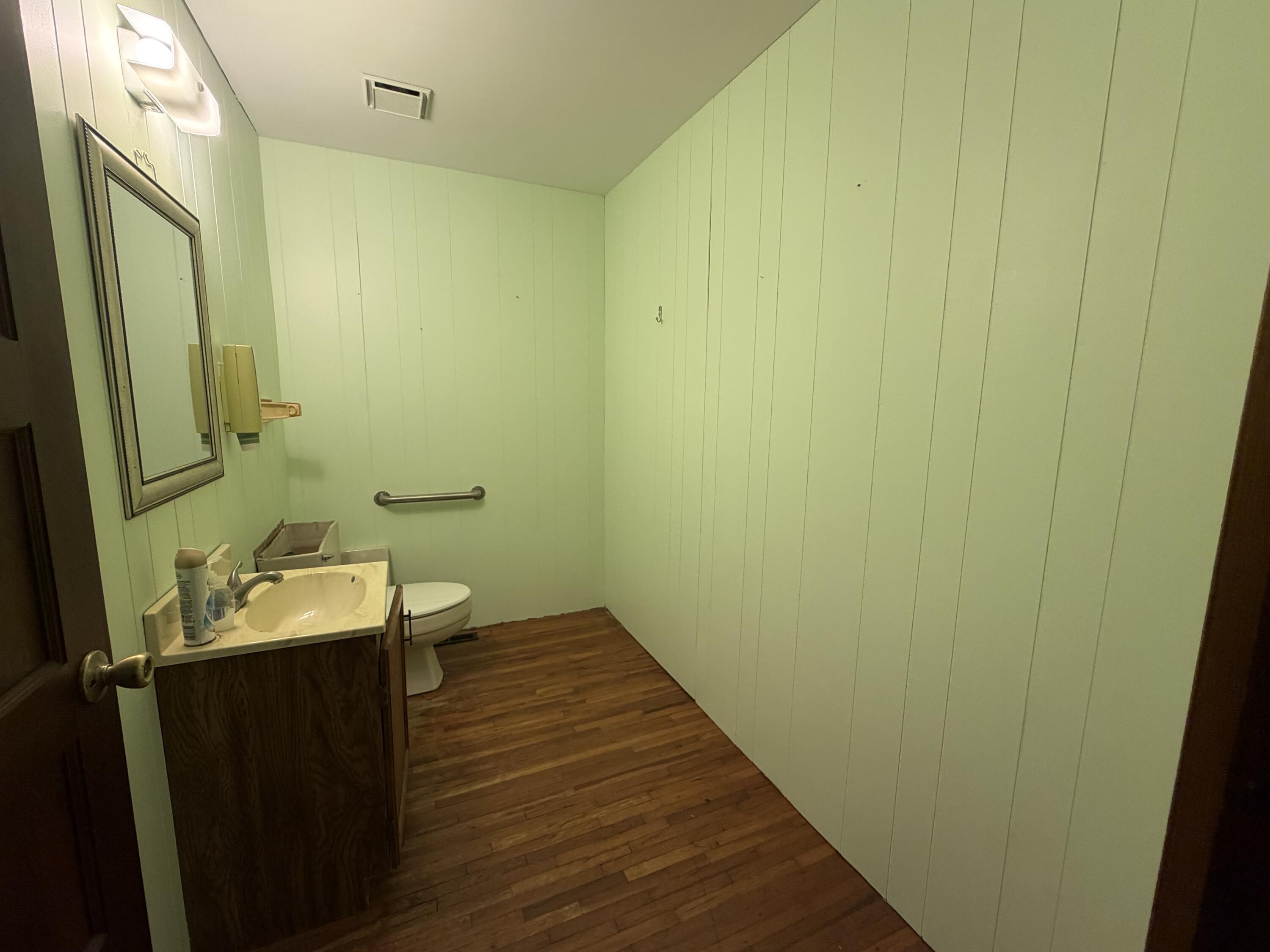 14025 State Highway 37 Property Photo 11
