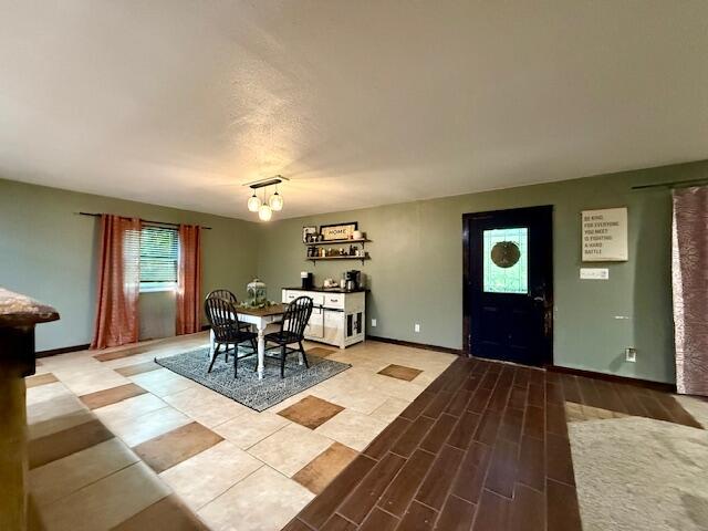 1786 County Road 6220 Property Photo 10