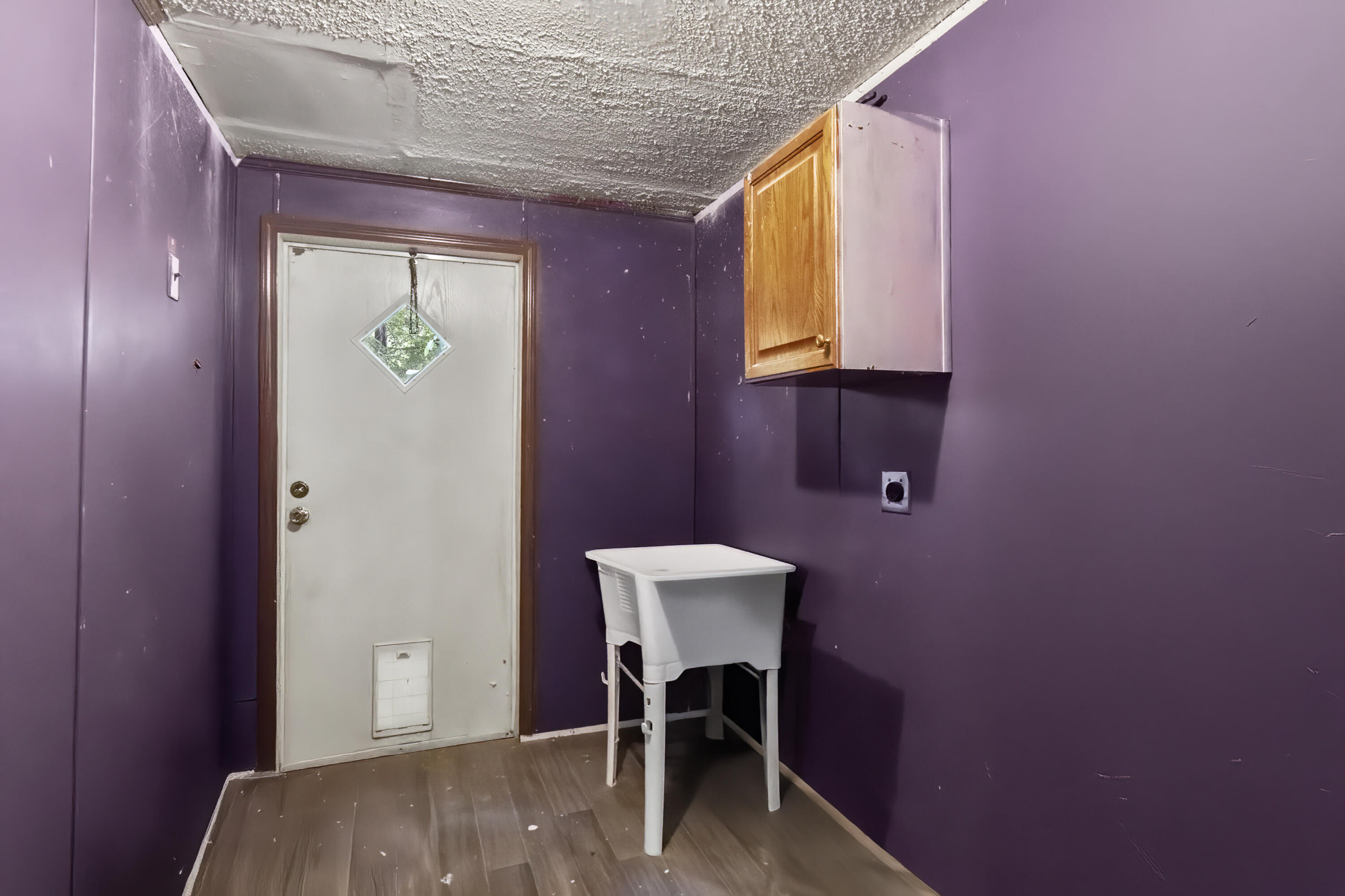 2042 Longview Road Property Photo 16