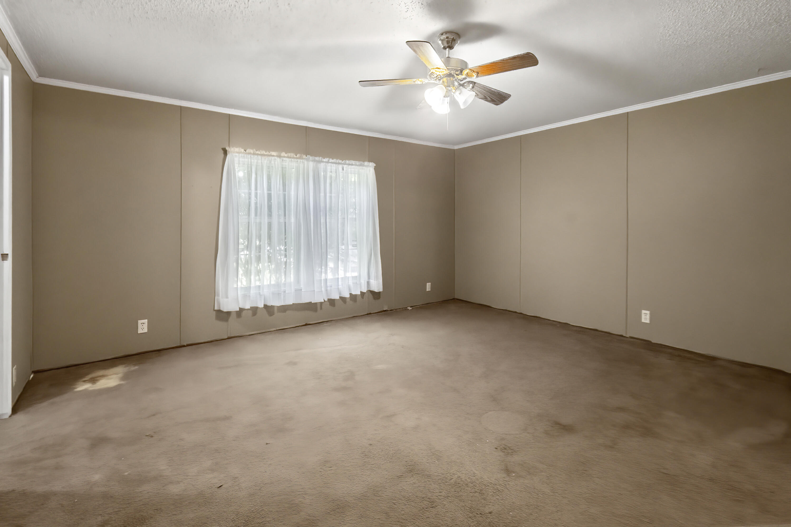 2042 Longview Road Property Photo 17
