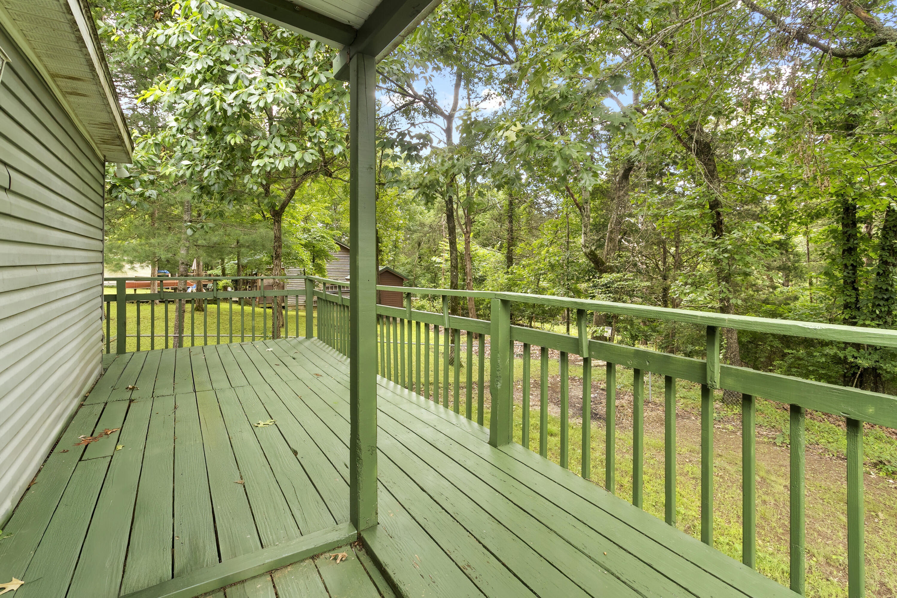 2042 Longview Road Property Photo 32