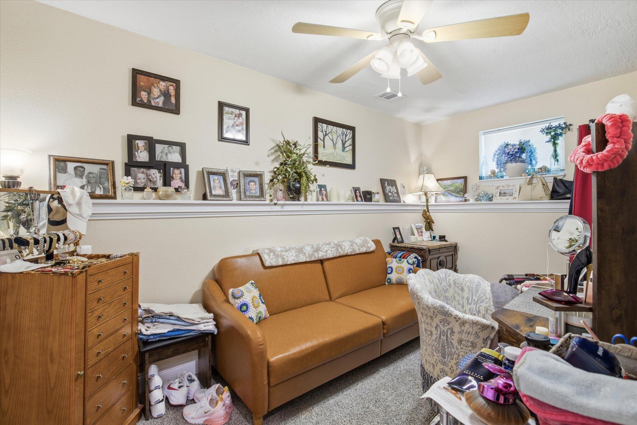 103 Della St Street Property Photo 18