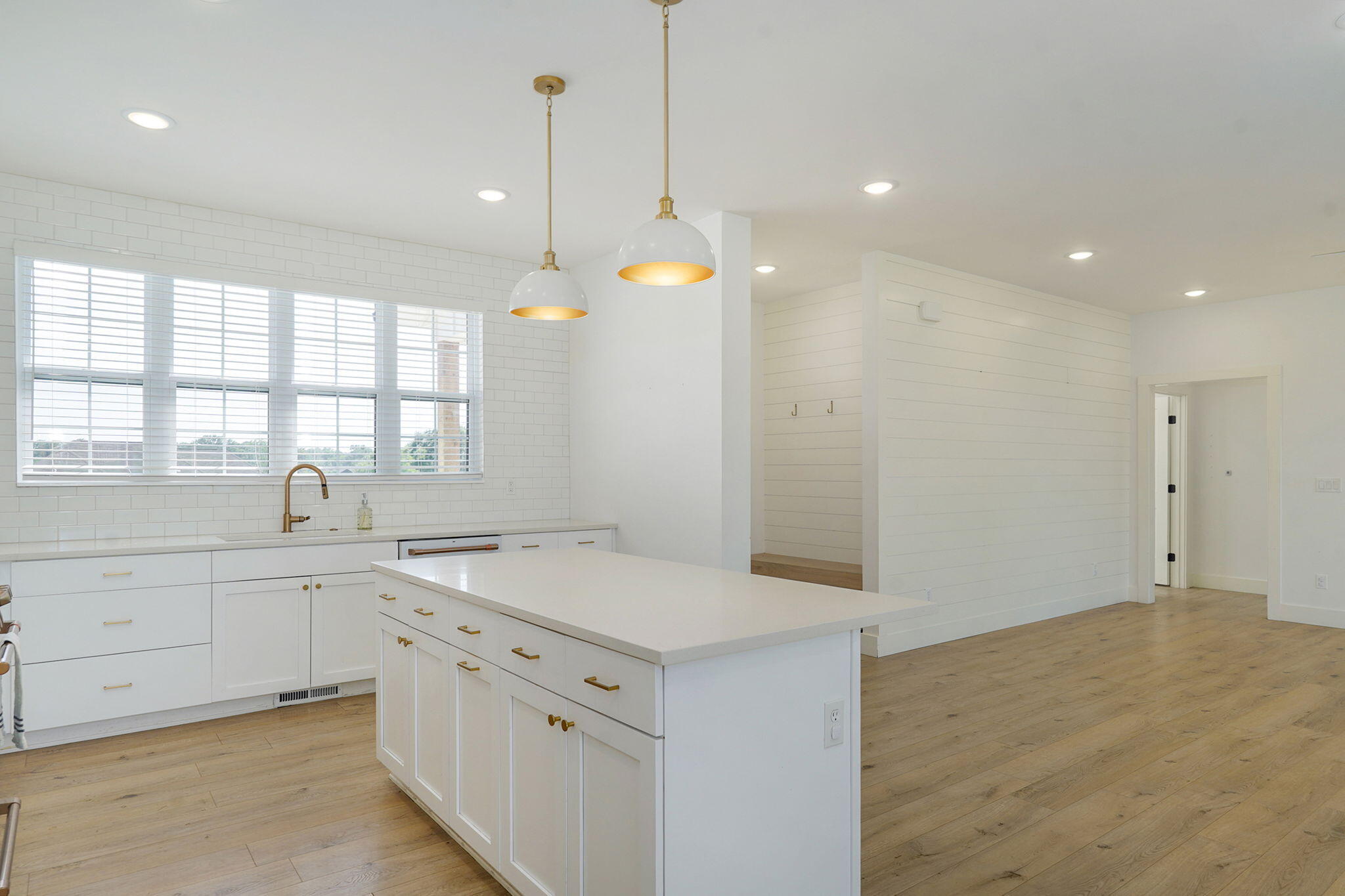 2619 East Old Ivy Street Property Photo 13