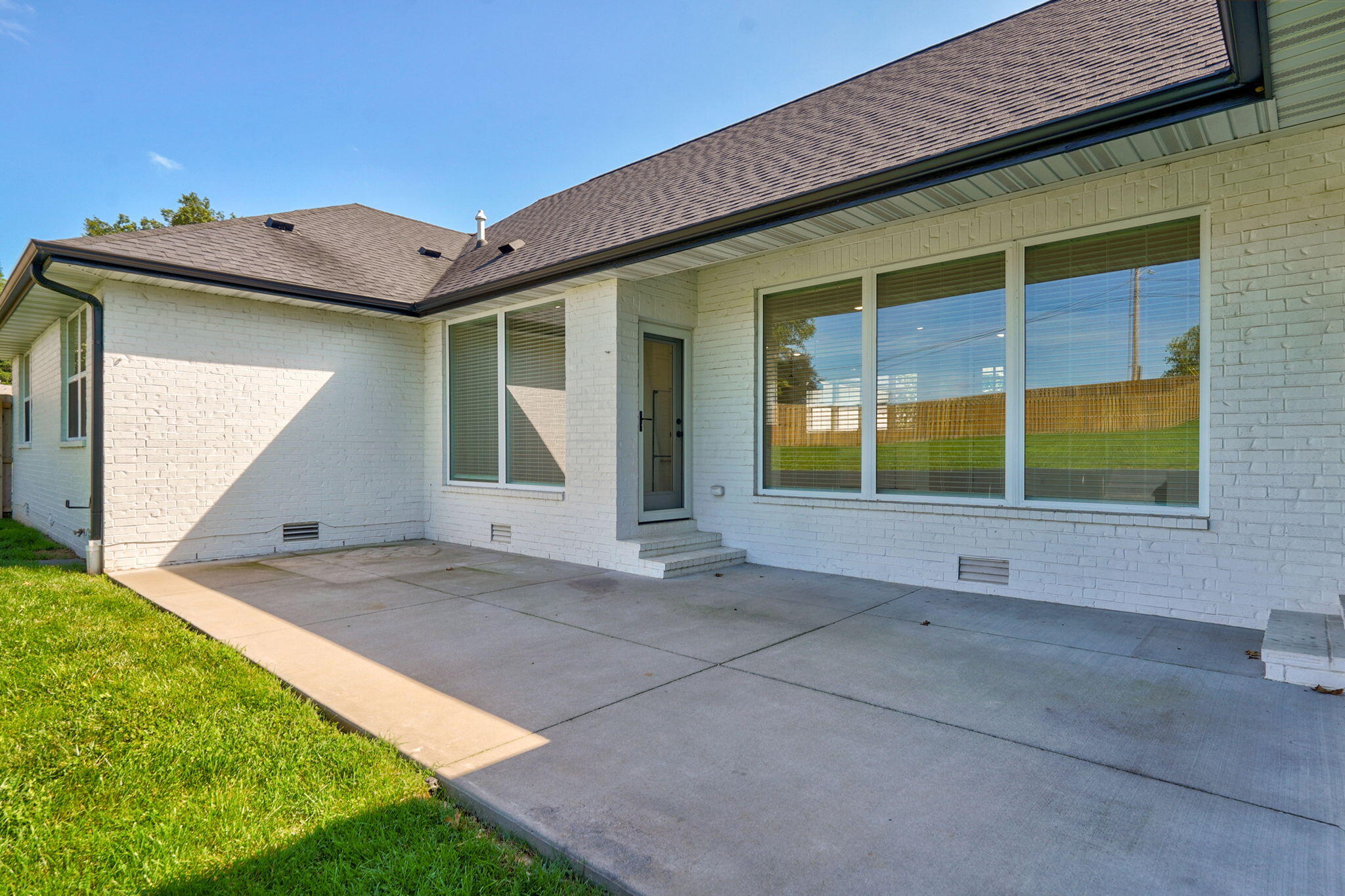 2619 East Old Ivy Street Property Photo 40