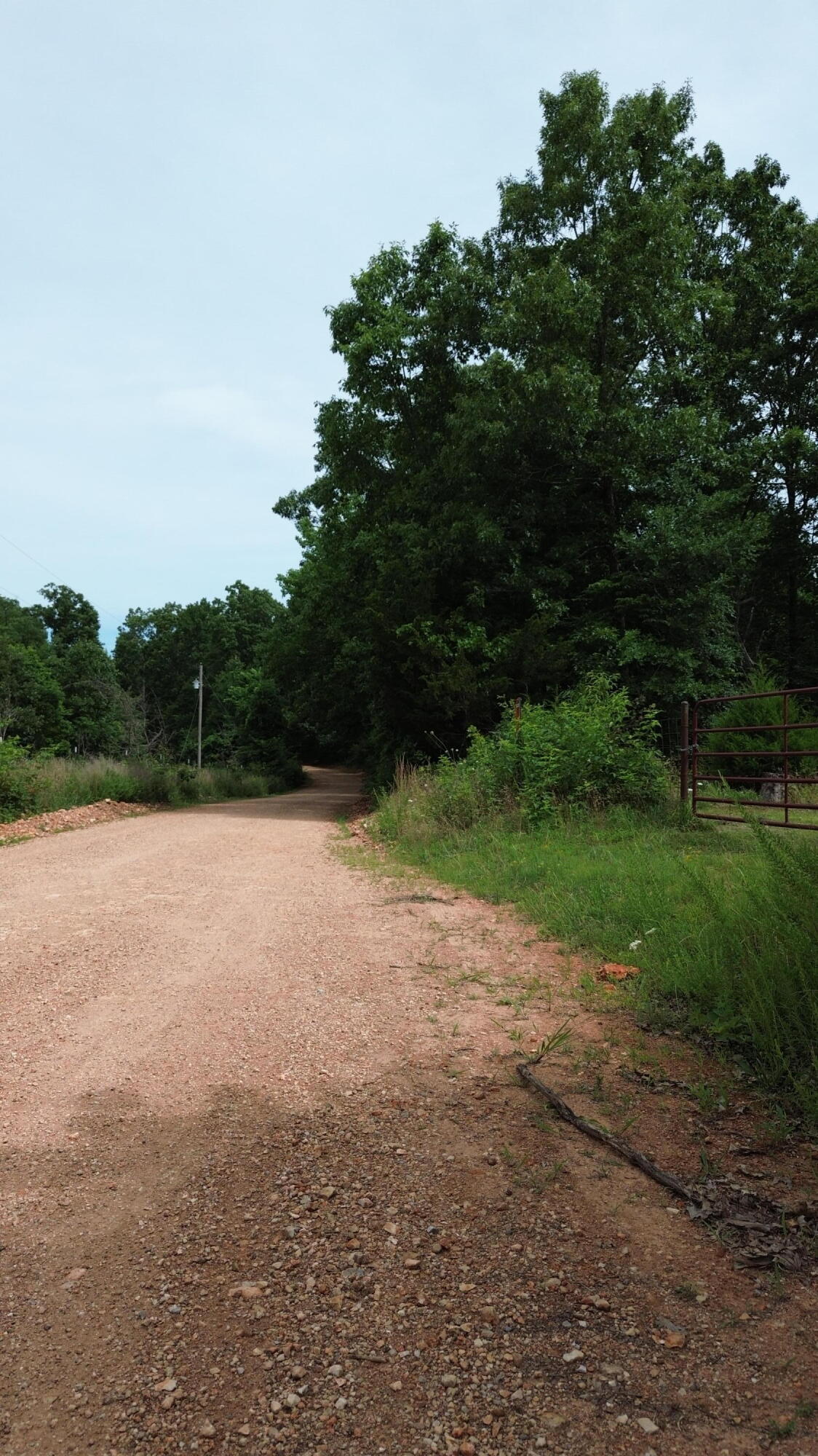2086 Plainview Road Property Photo 8