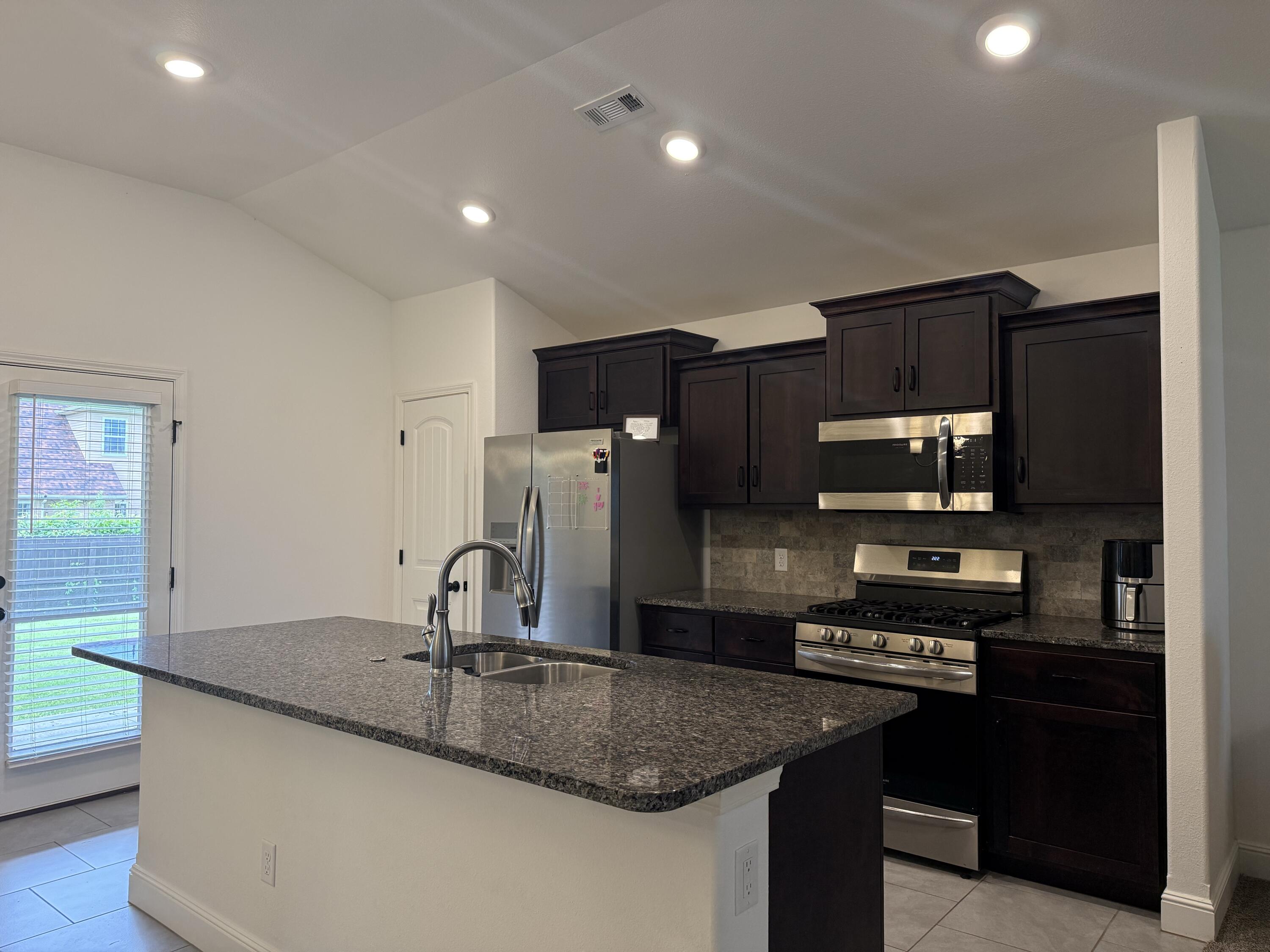 339 Sidney Lane Property Photo 10