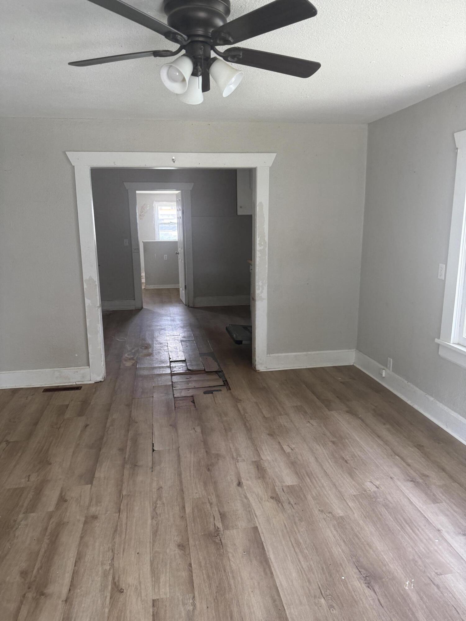 917 West Chicago Street Property Photo 2