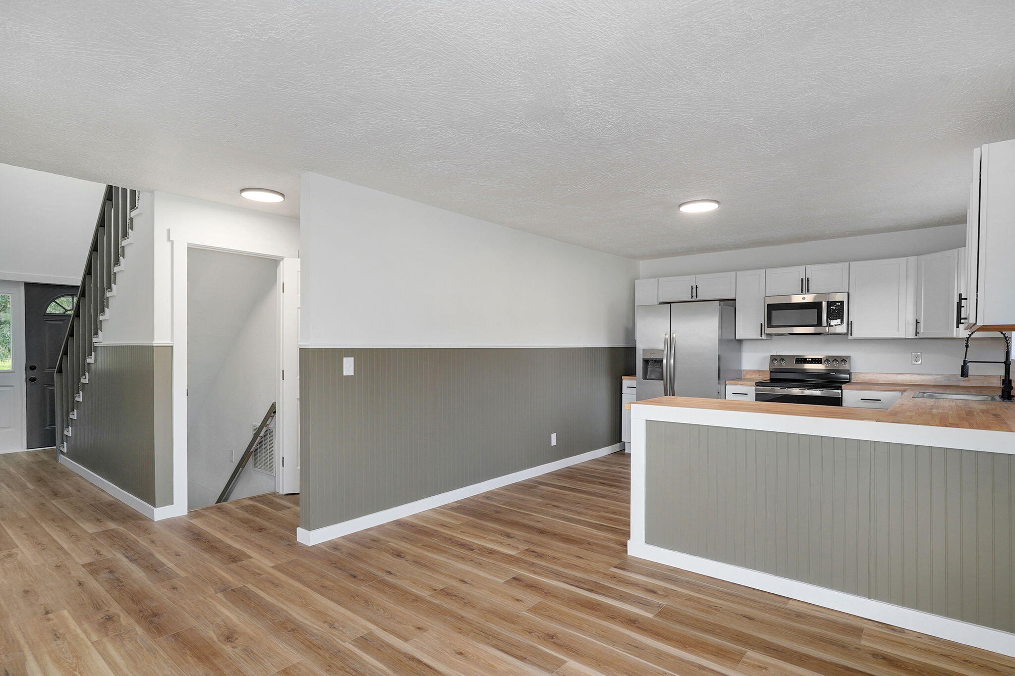 532 Charles Road Property Photo 10