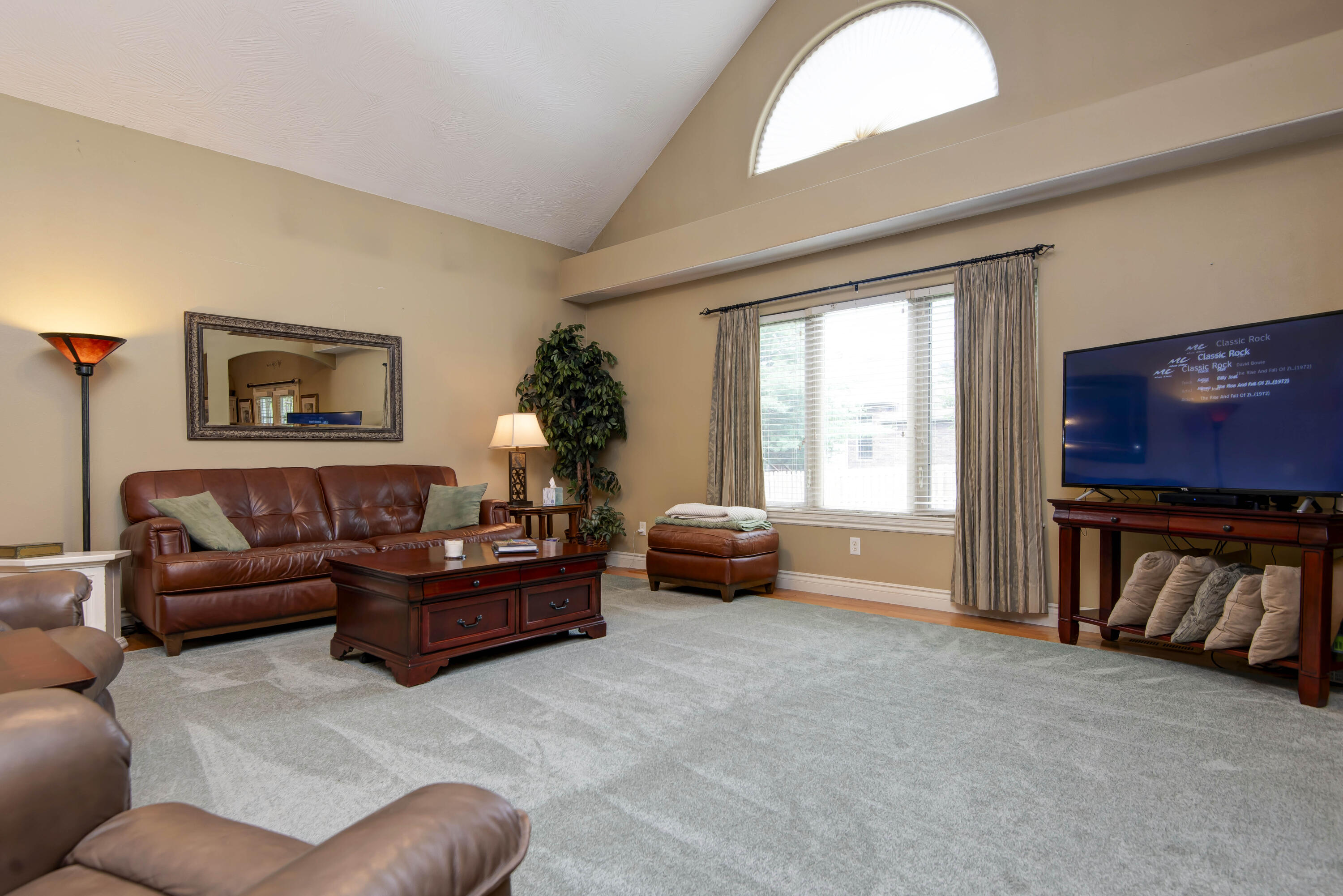625 North Rockingham Avenue Property Photo 6