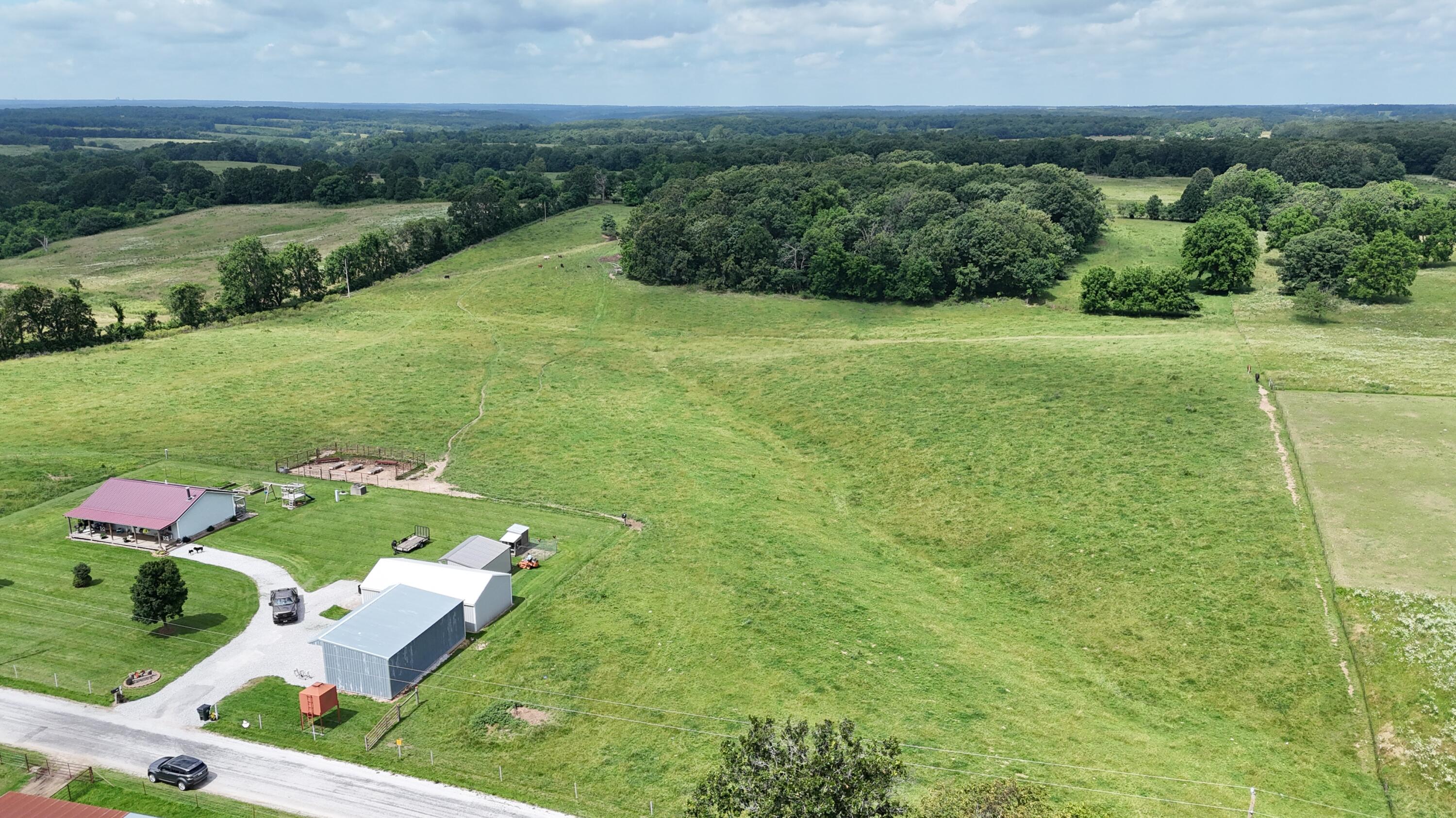 2395 Farm Road 1170 Property Photo 5