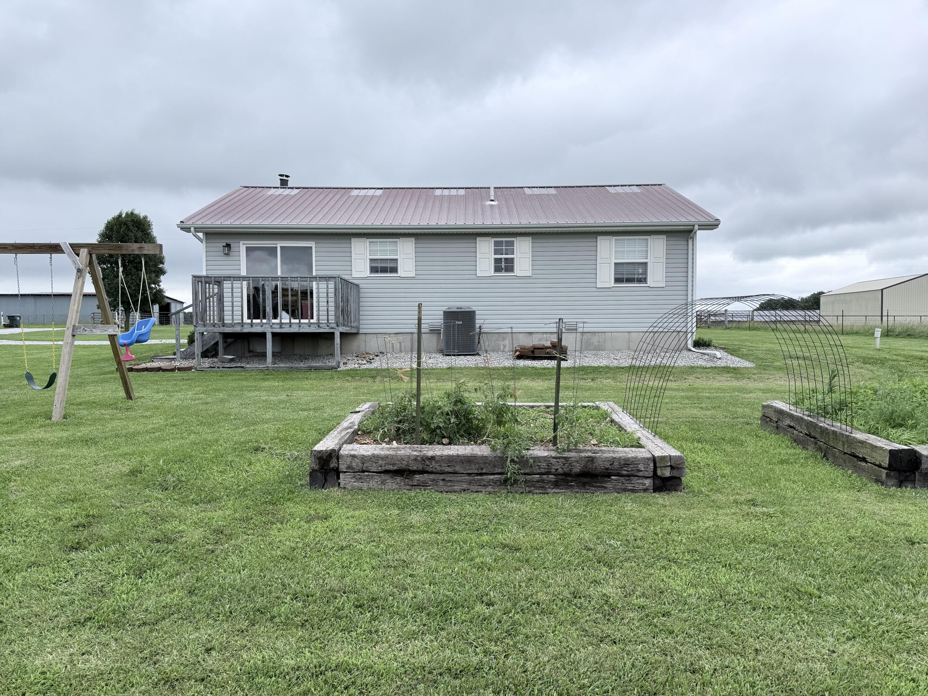 2395 Farm Road 1170 Property Photo 9