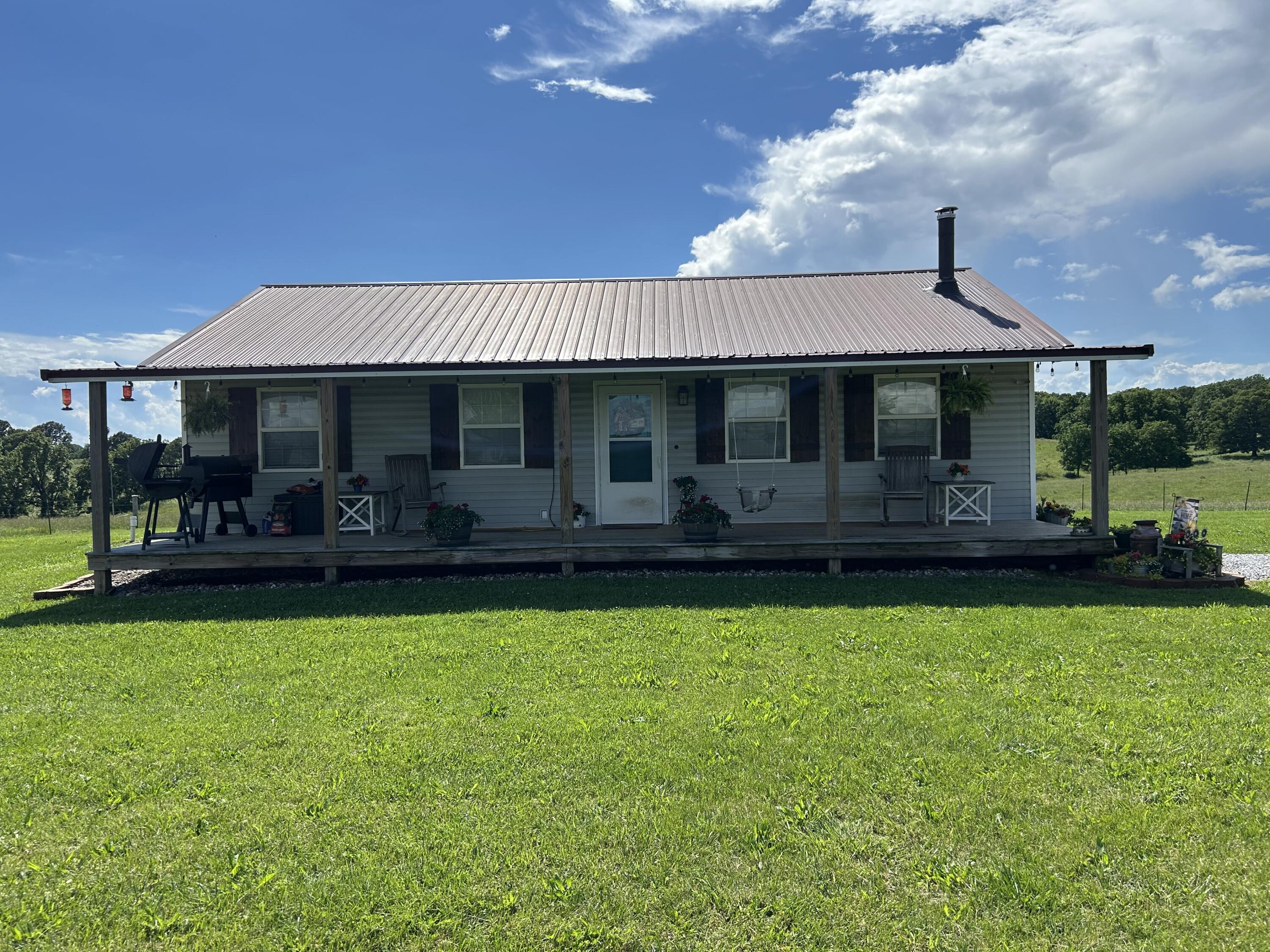 2395 Farm Road 1170 Property Photo 37