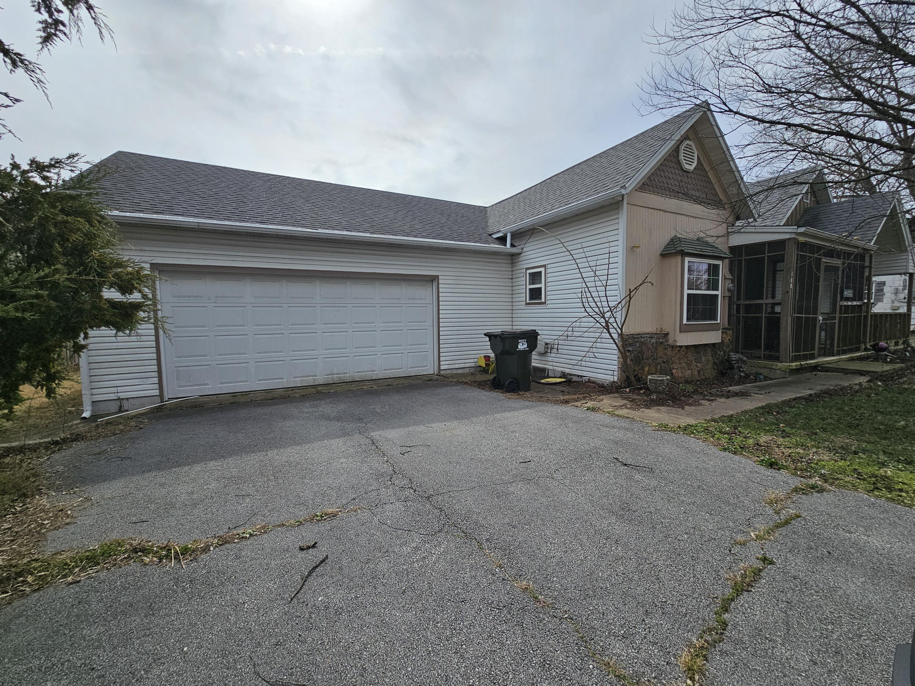 108 East Montgomery Street Property Photo 6