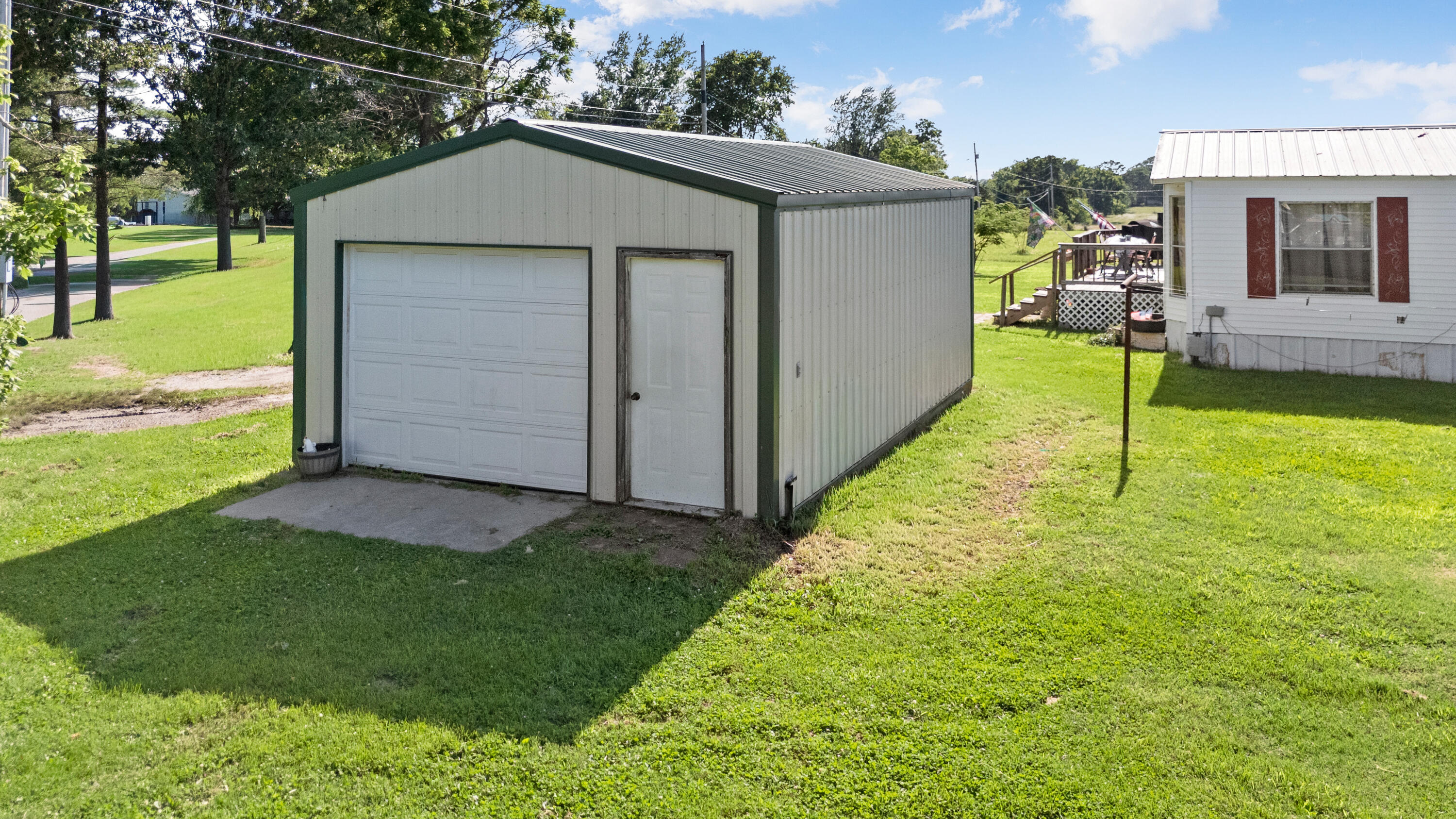 105 Snooks Road Property Photo 4