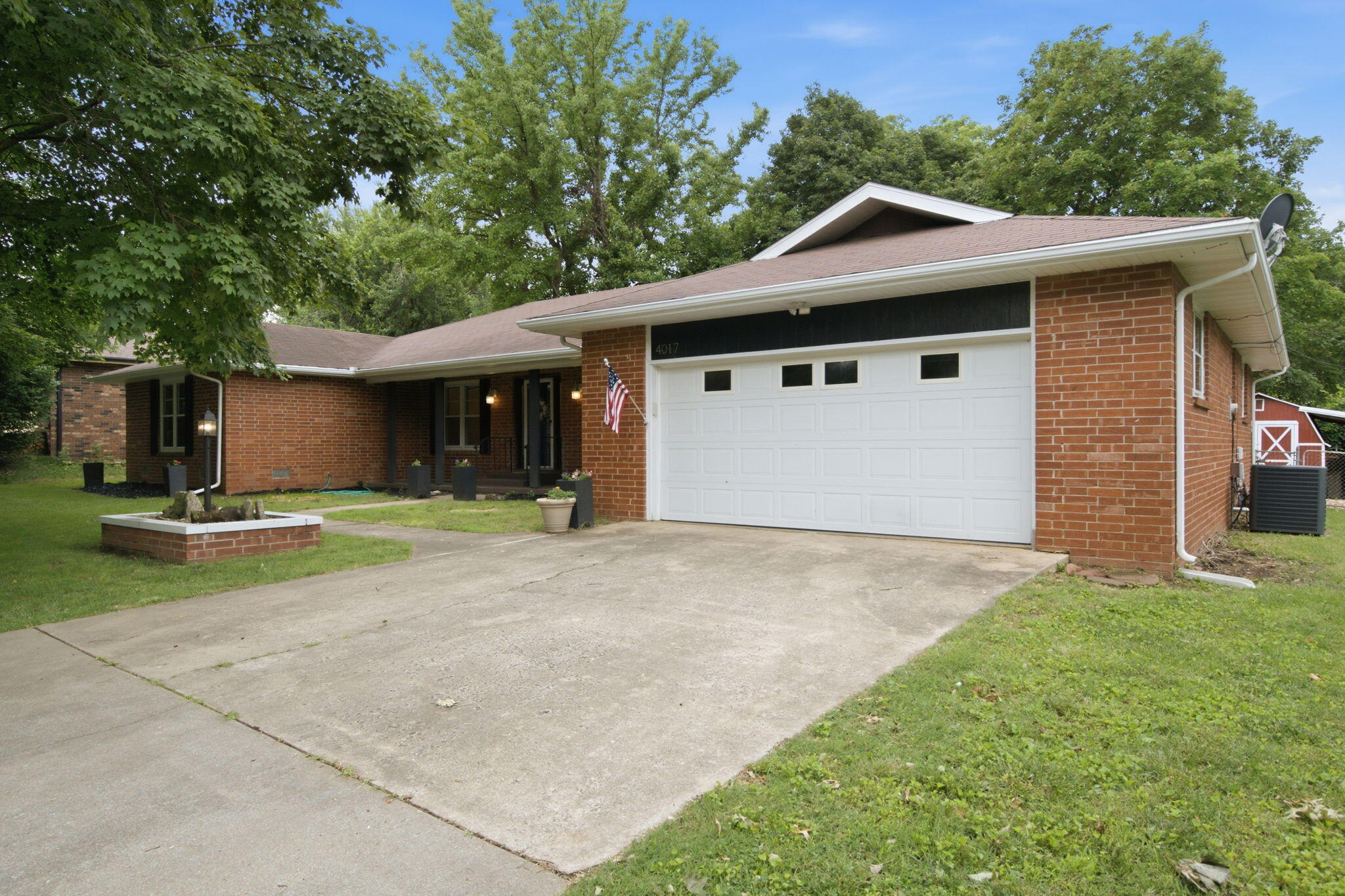 4017 South Fairway Avenue Property Photo 2