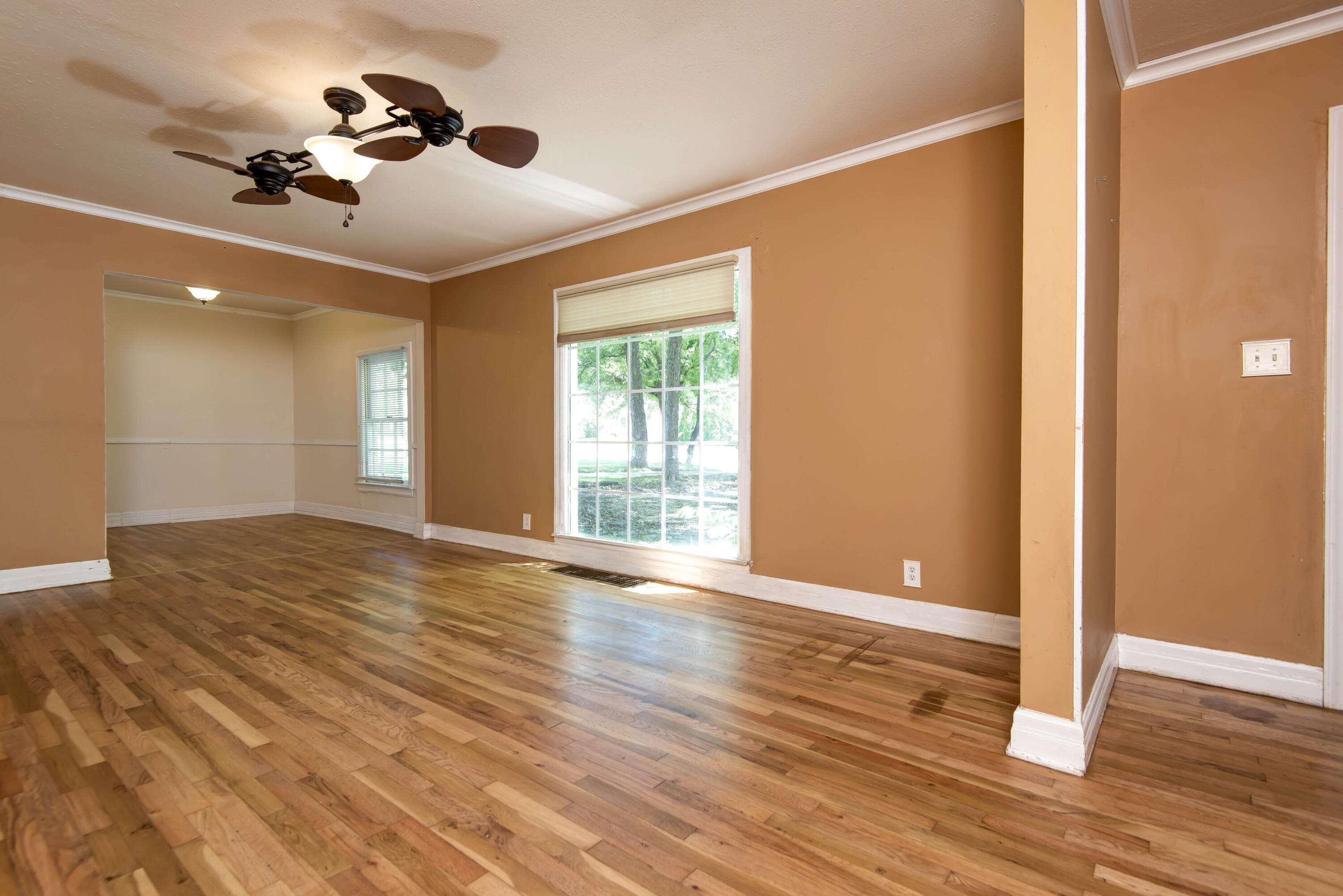 1235 East Stanford Street Property Photo 4