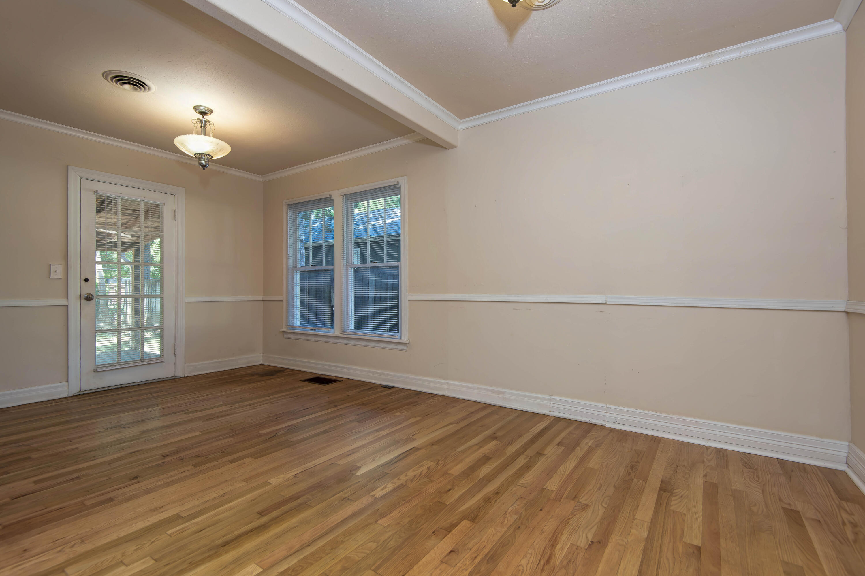 1235 East Stanford Street Property Photo 7