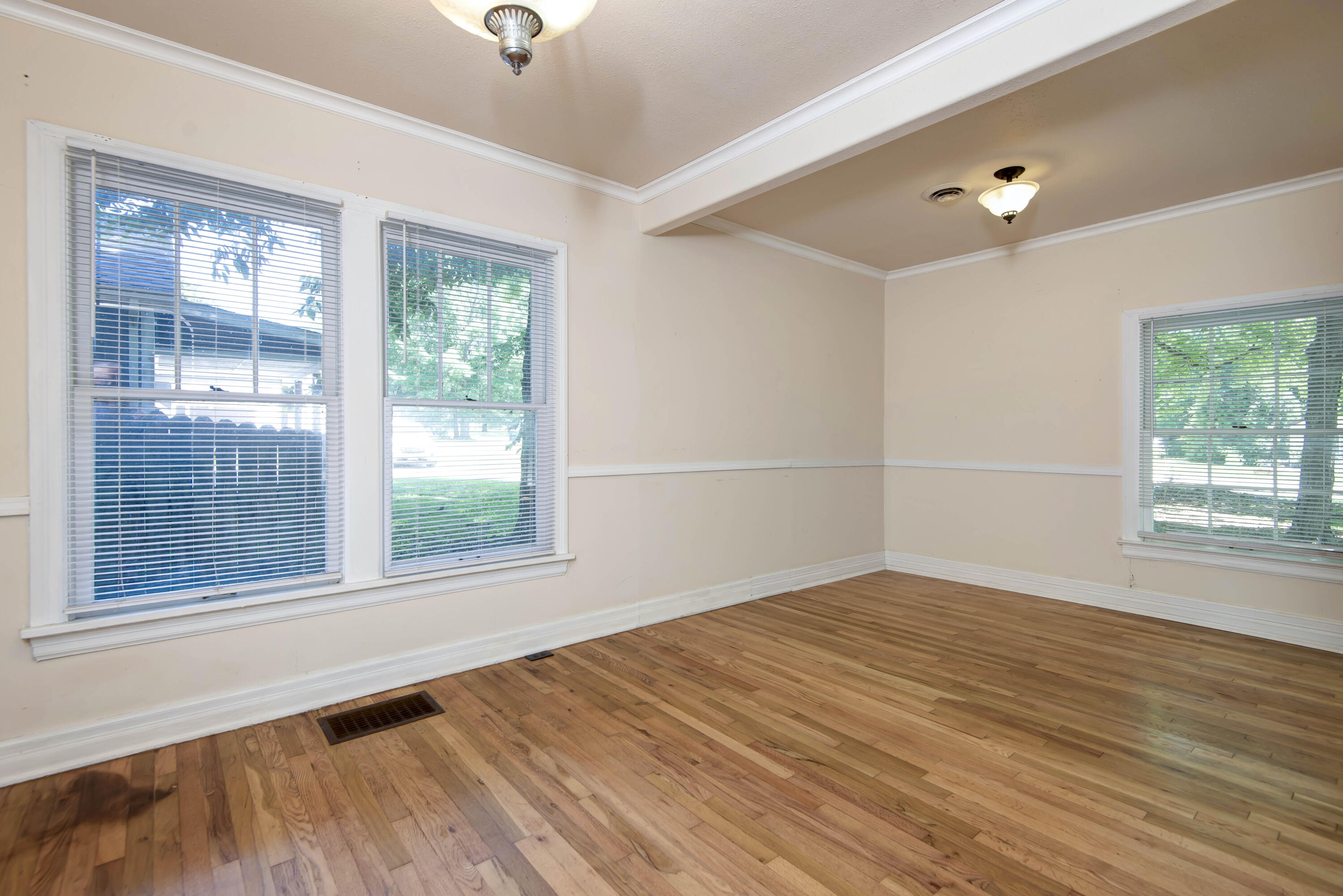 1235 East Stanford Street Property Photo 8