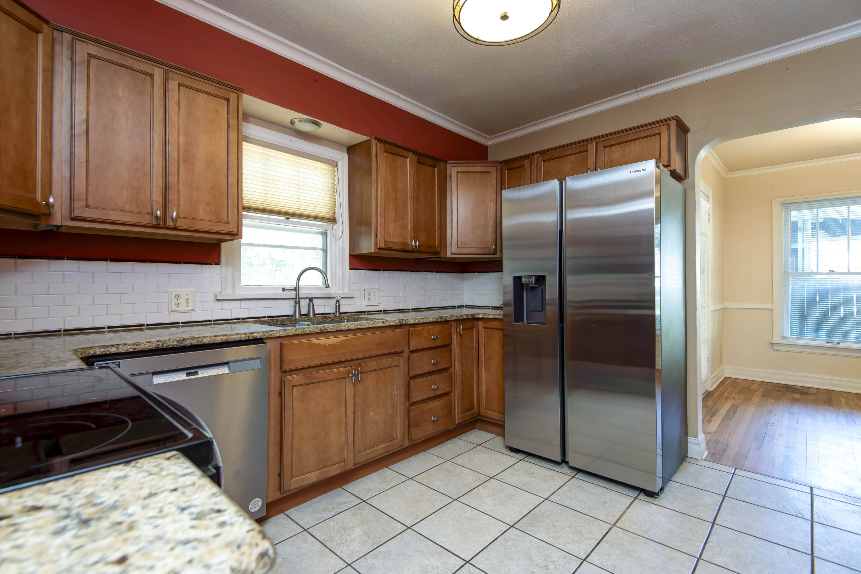 1235 East Stanford Street Property Photo 11