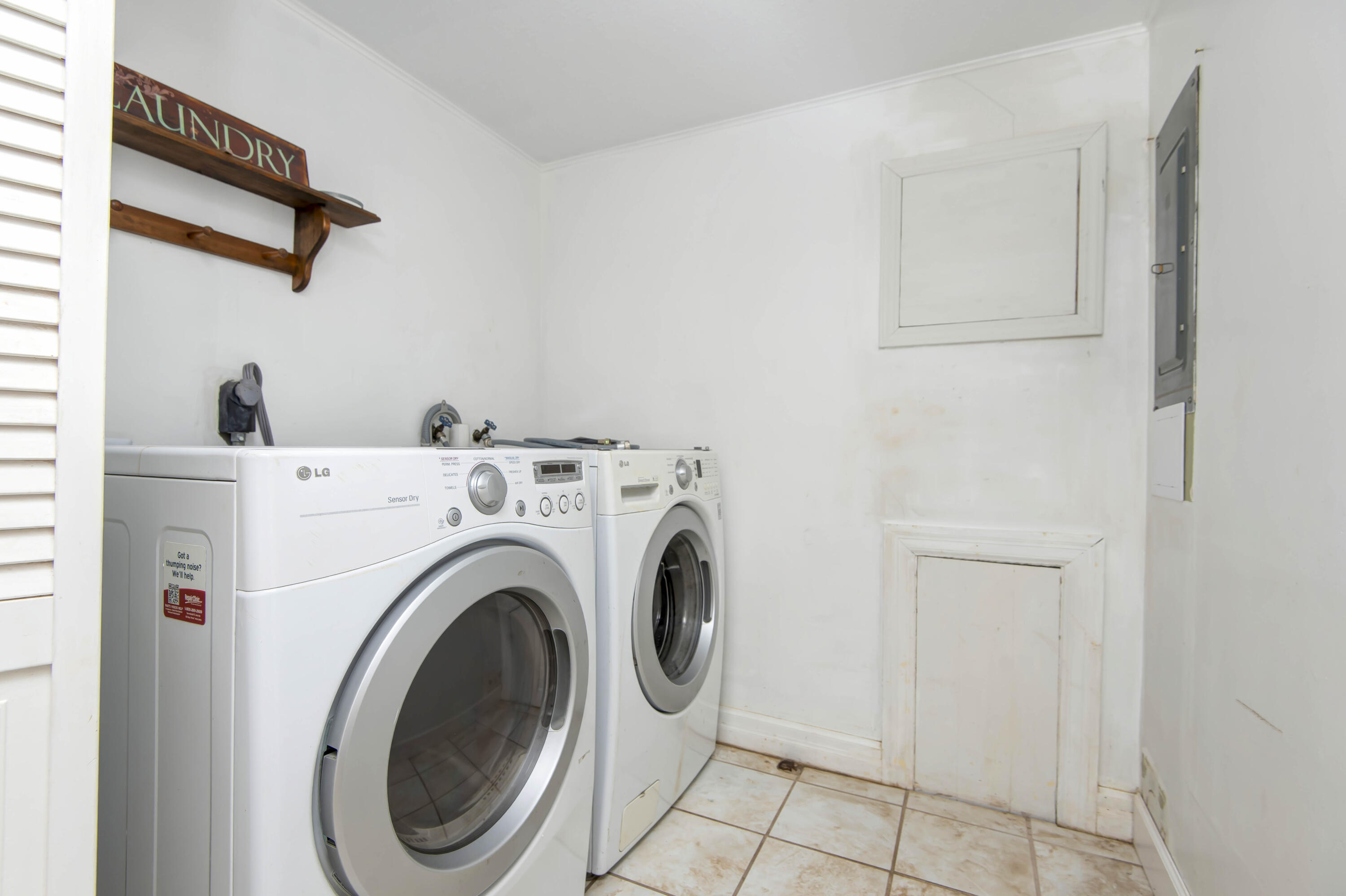 1235 East Stanford Street Property Photo 12