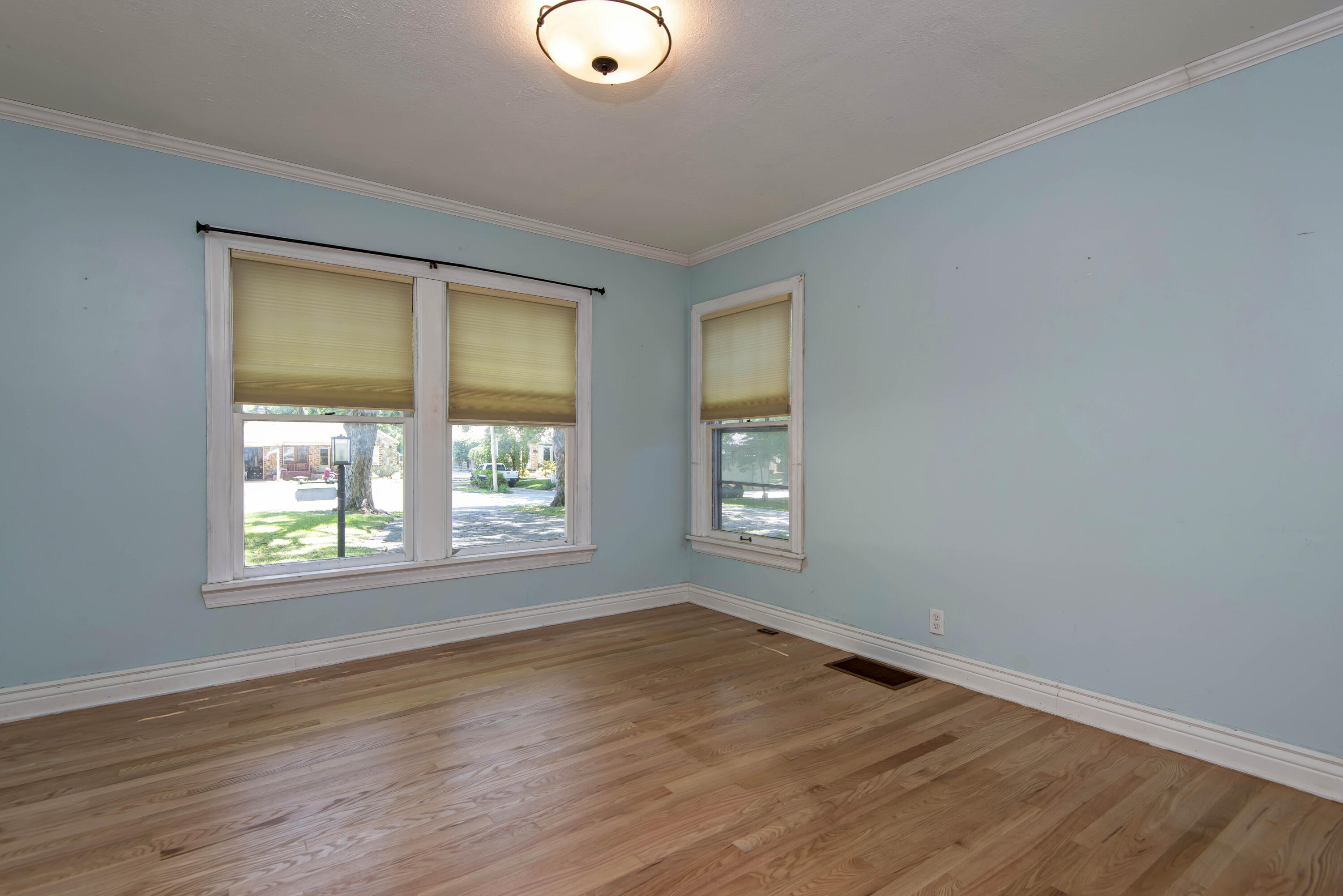 1235 East Stanford Street Property Photo 13