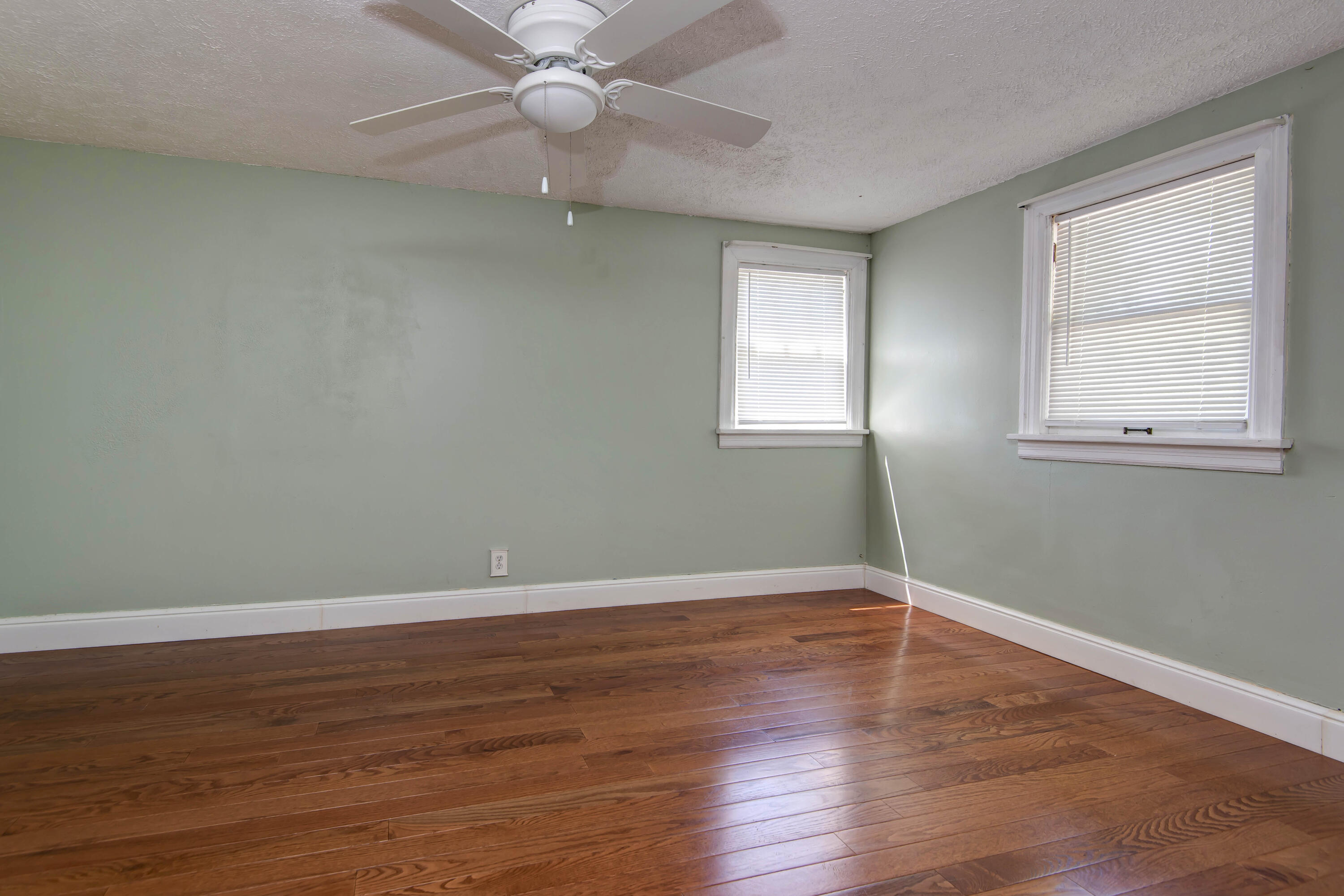 1235 East Stanford Street Property Photo 16