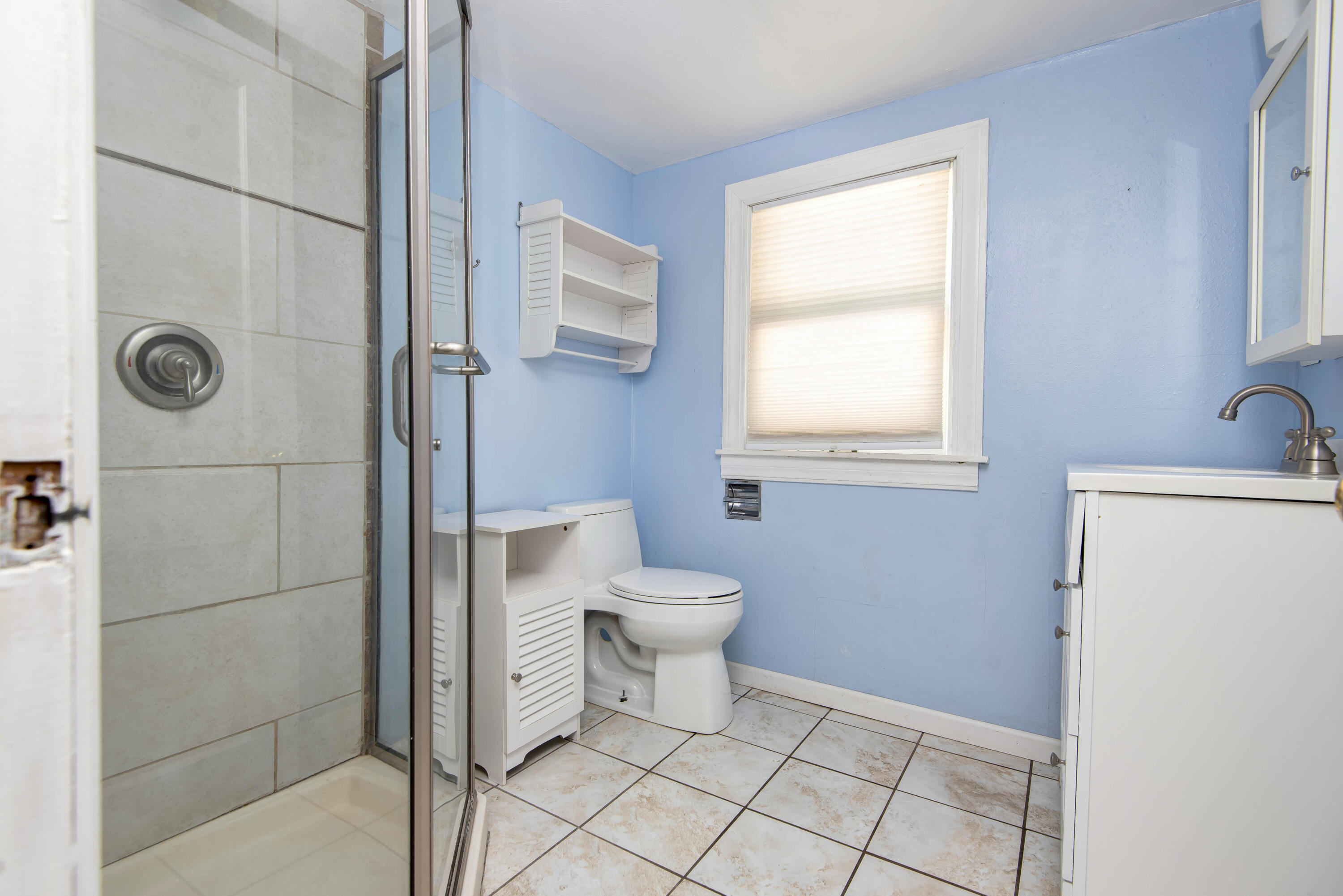 1235 East Stanford Street Property Photo 17