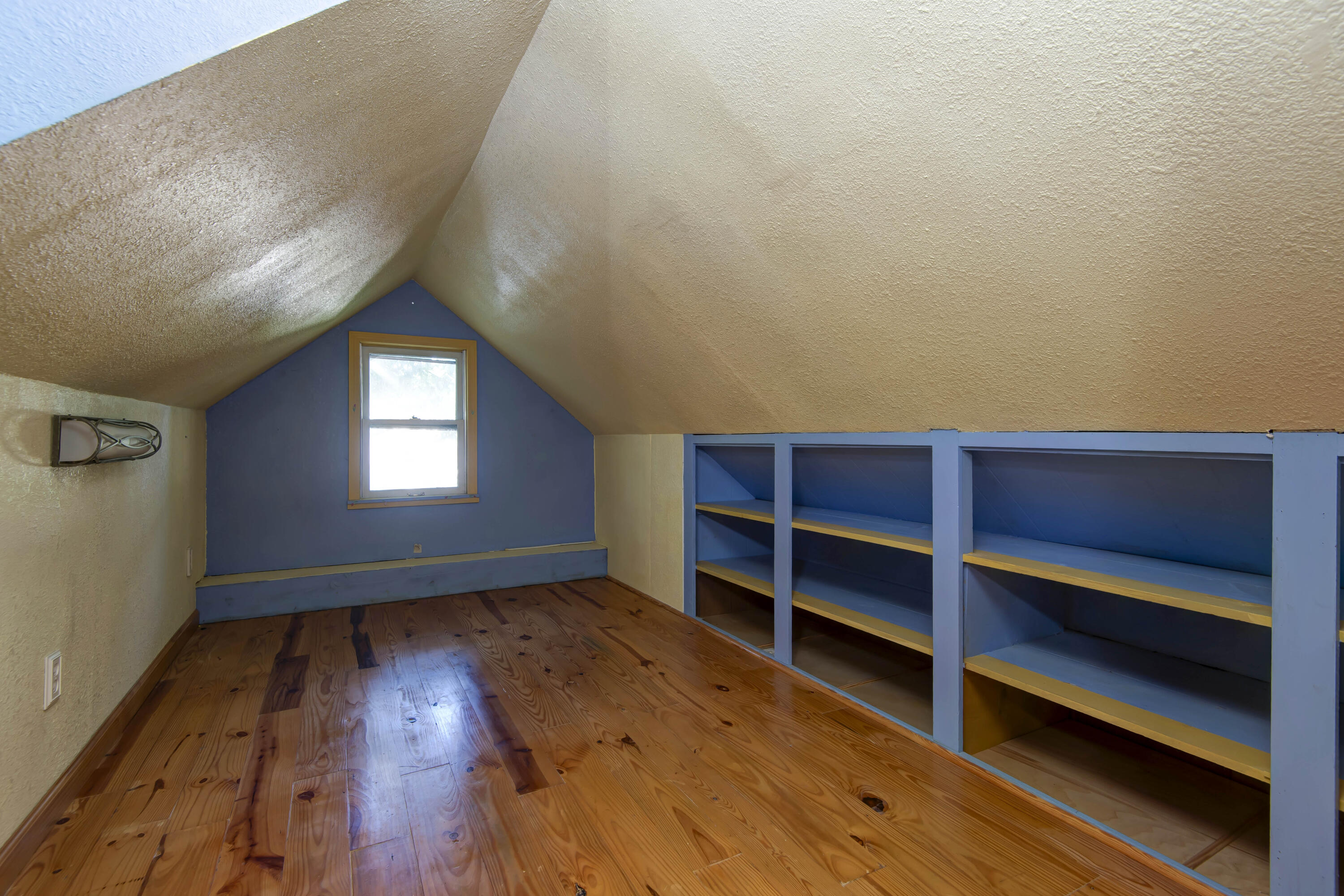 1235 East Stanford Street Property Photo 19