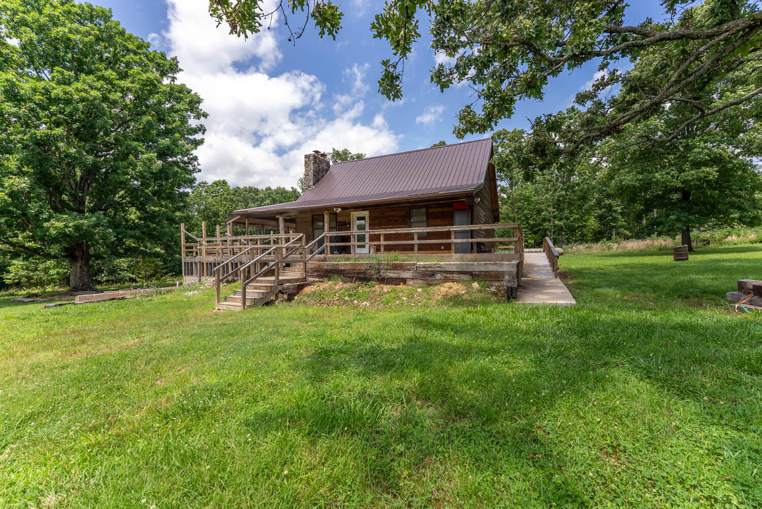 298 Eaton Run Property Photo 3