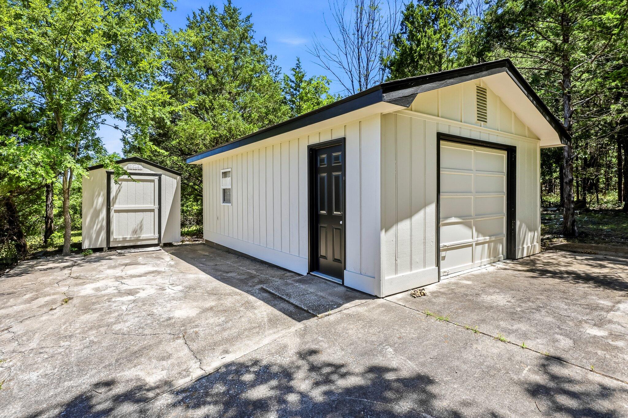 395 Caudill Way Property Photo 31