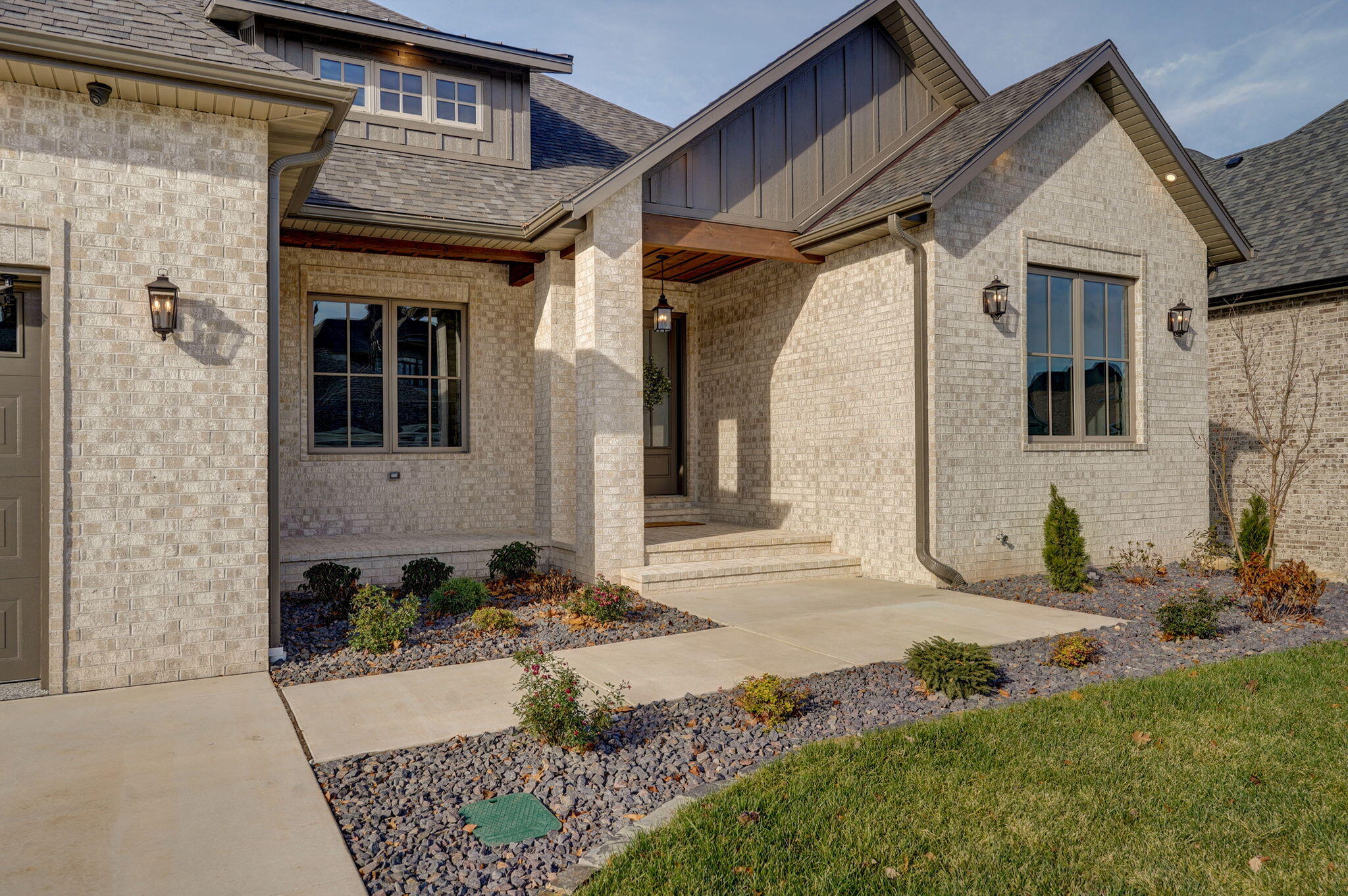 6041 South Dollison Avenue Property Photo 10
