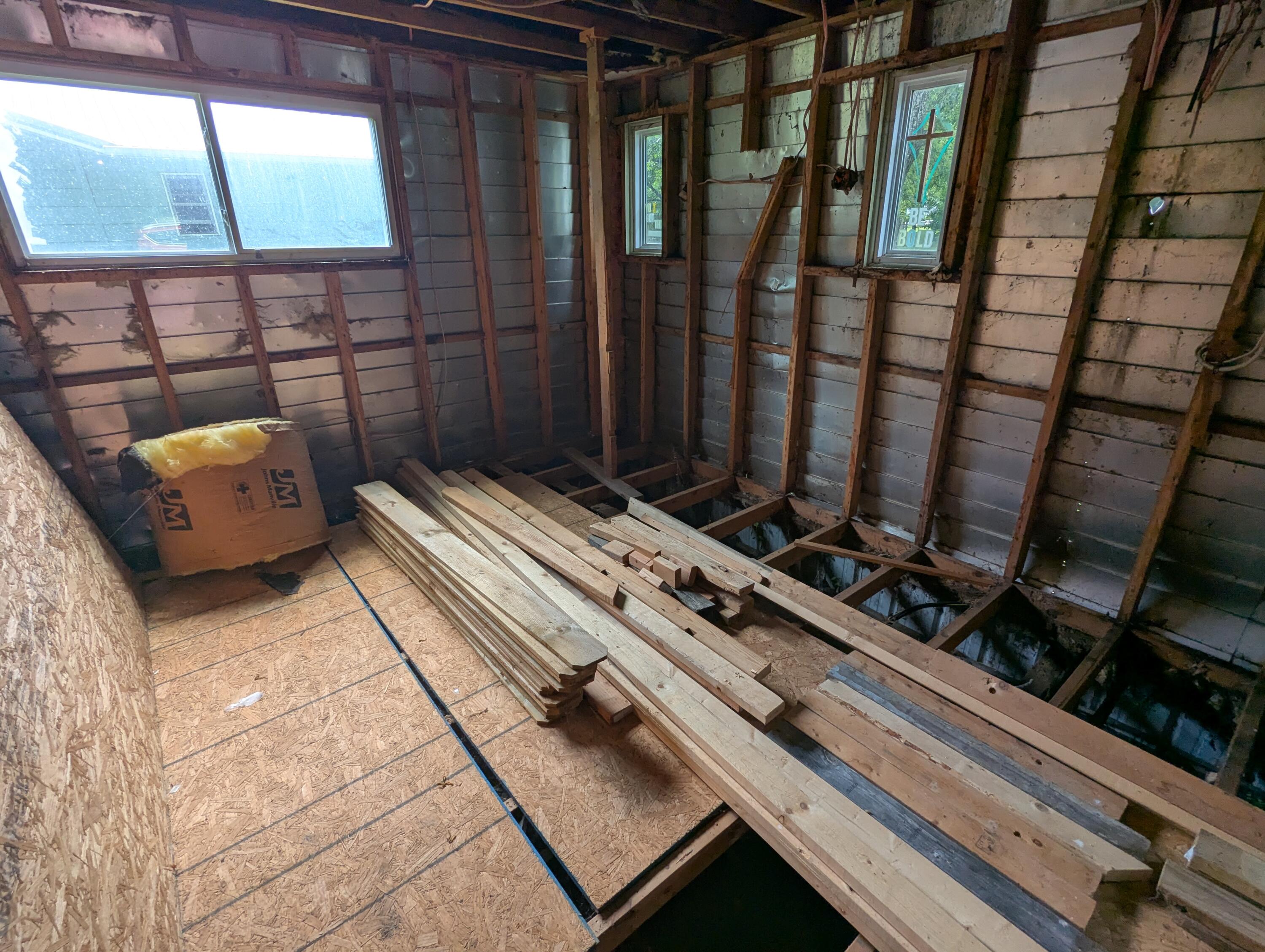 103 East 5th Street Property Photo 3