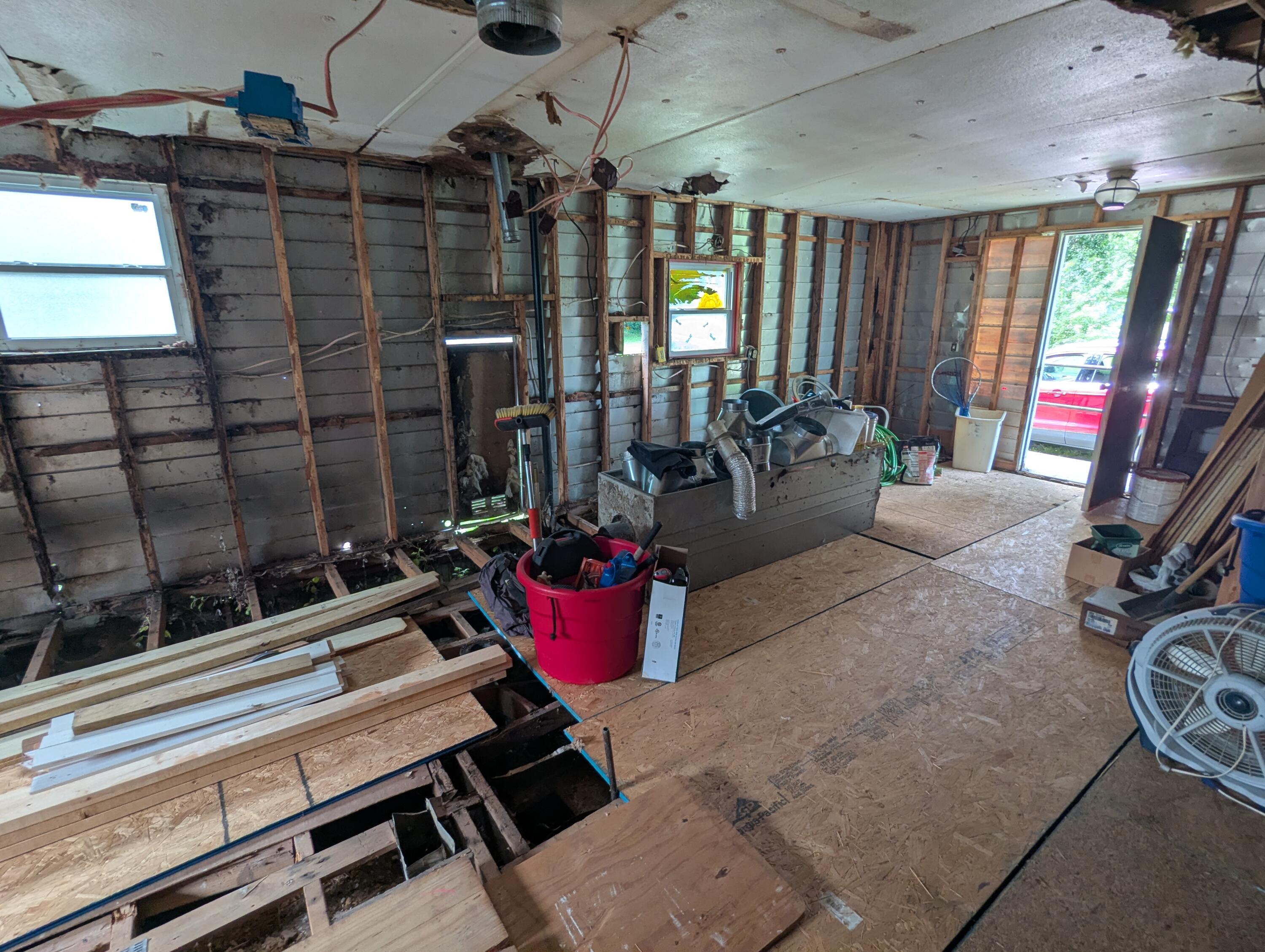 103 East 5th Street Property Photo 5